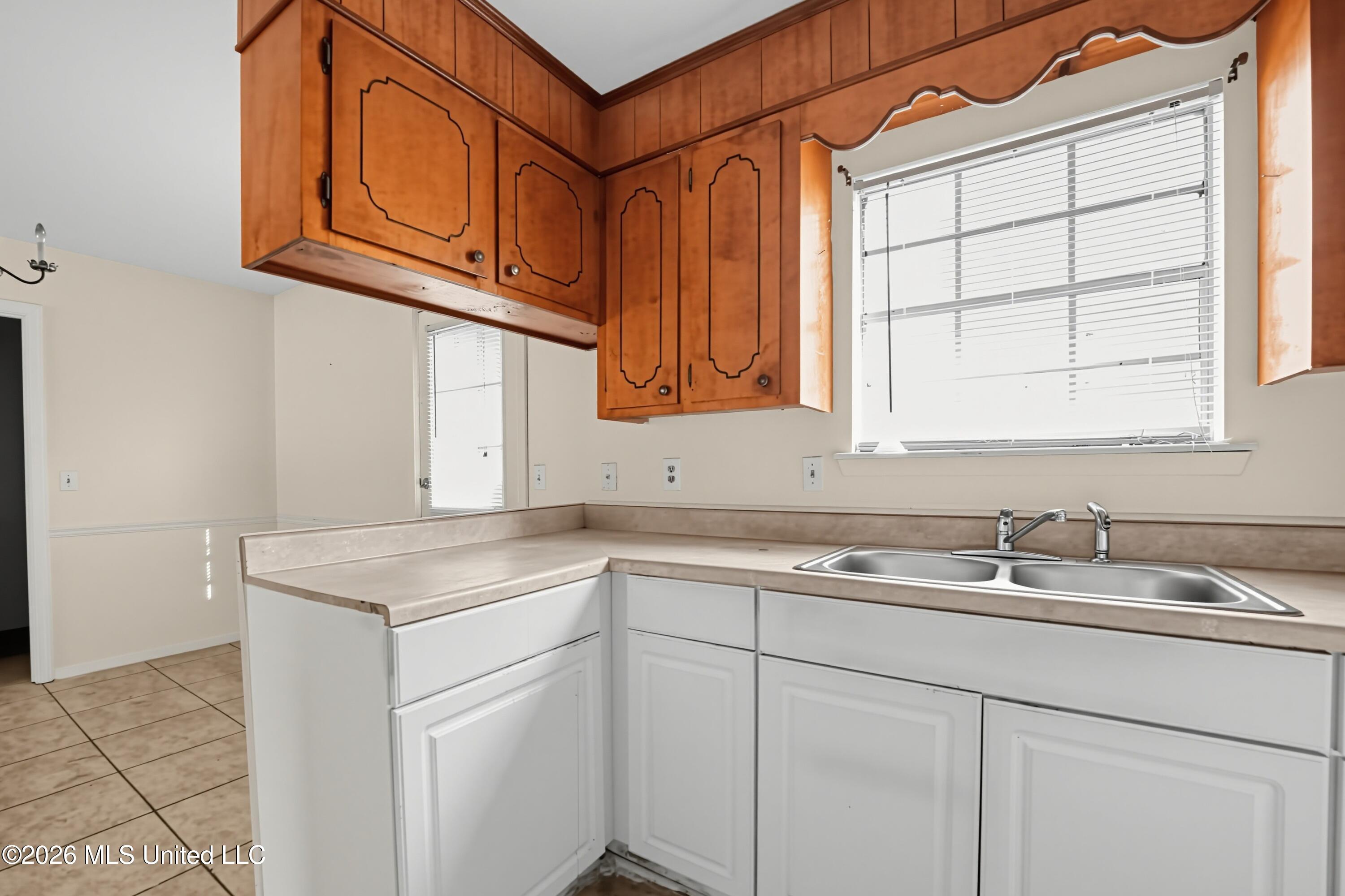496 Chelsea Drive Property Photo 12
