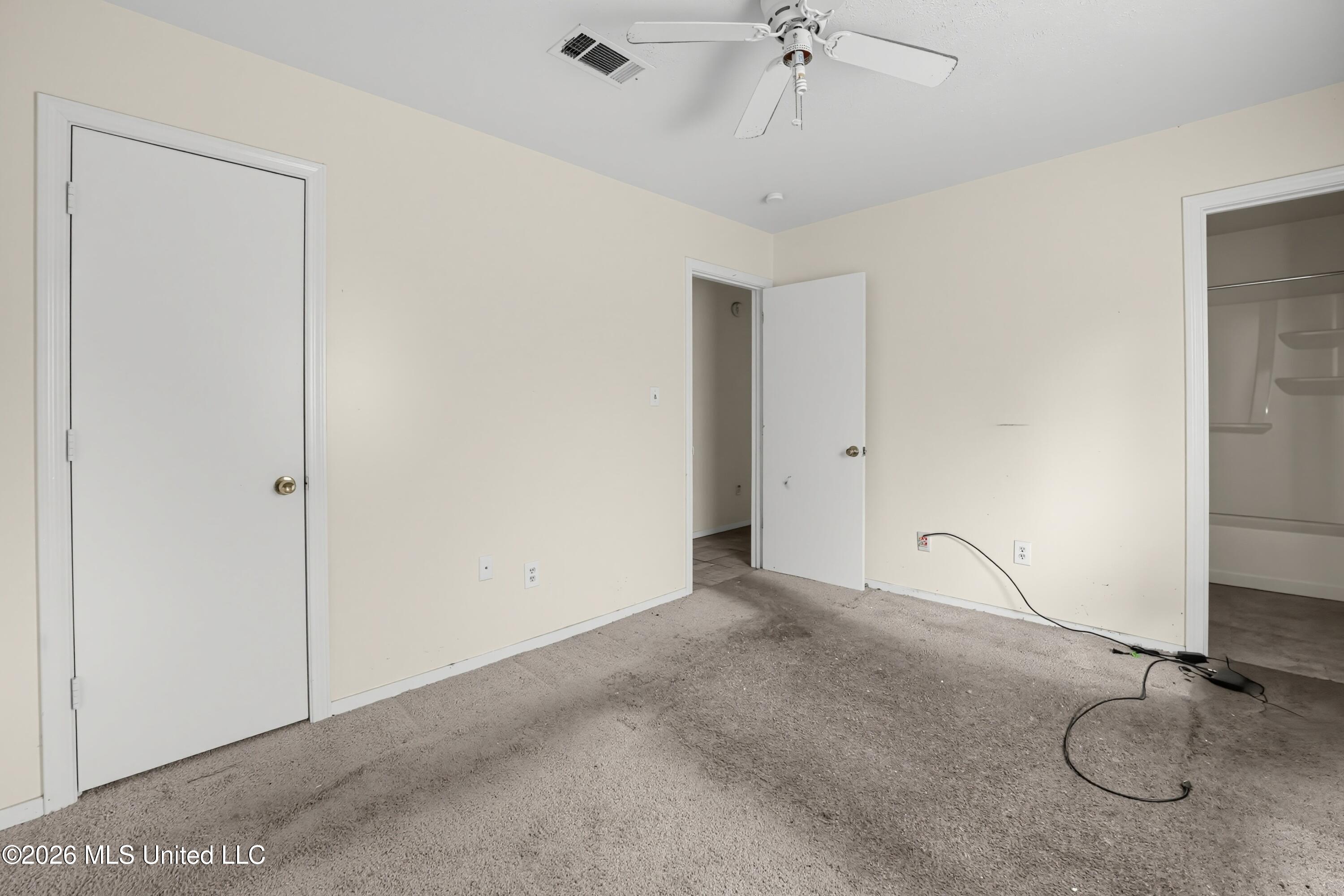 496 Chelsea Drive Property Photo 24