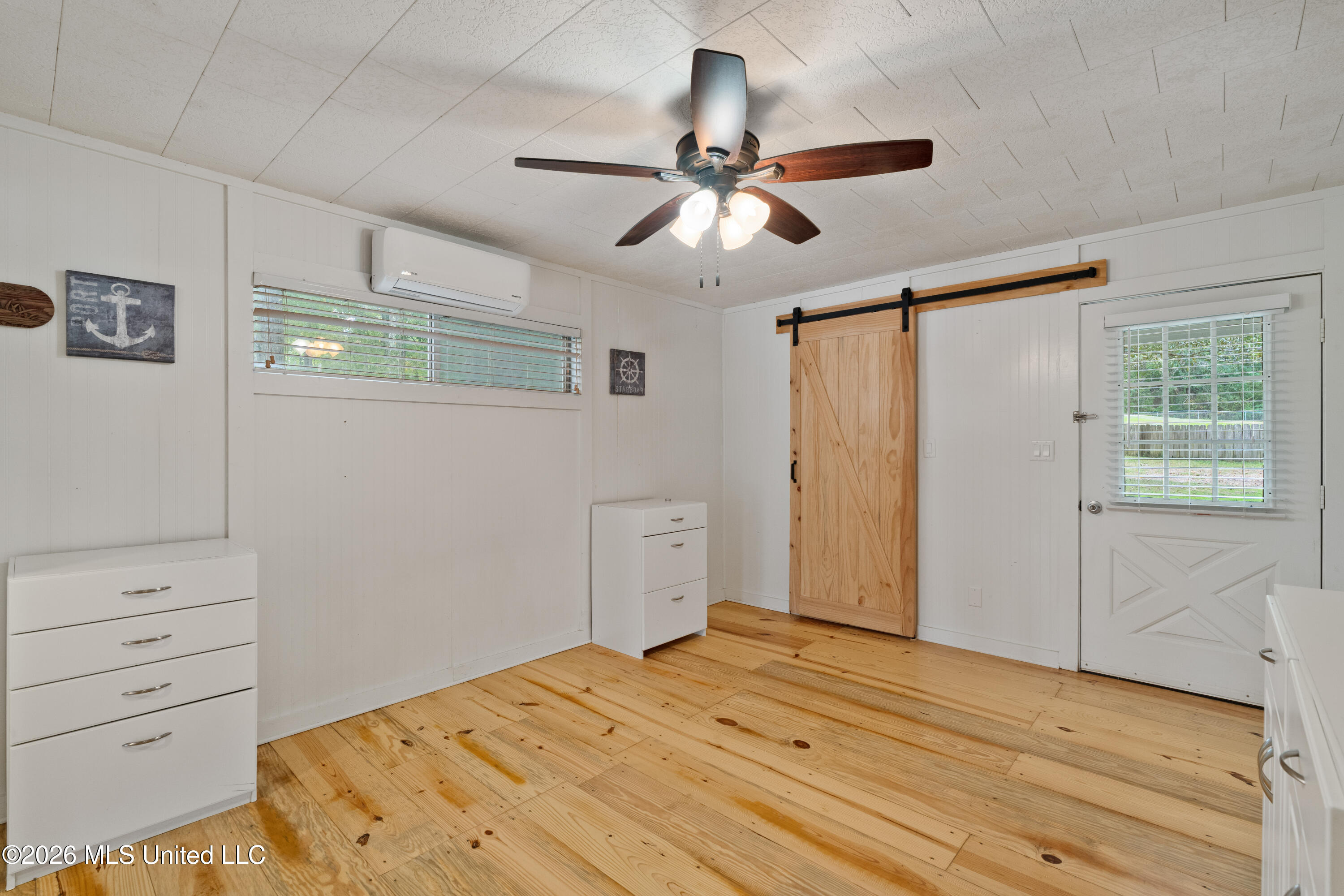 2172 Sw Hurricane Lake Drive Property Photo 12
