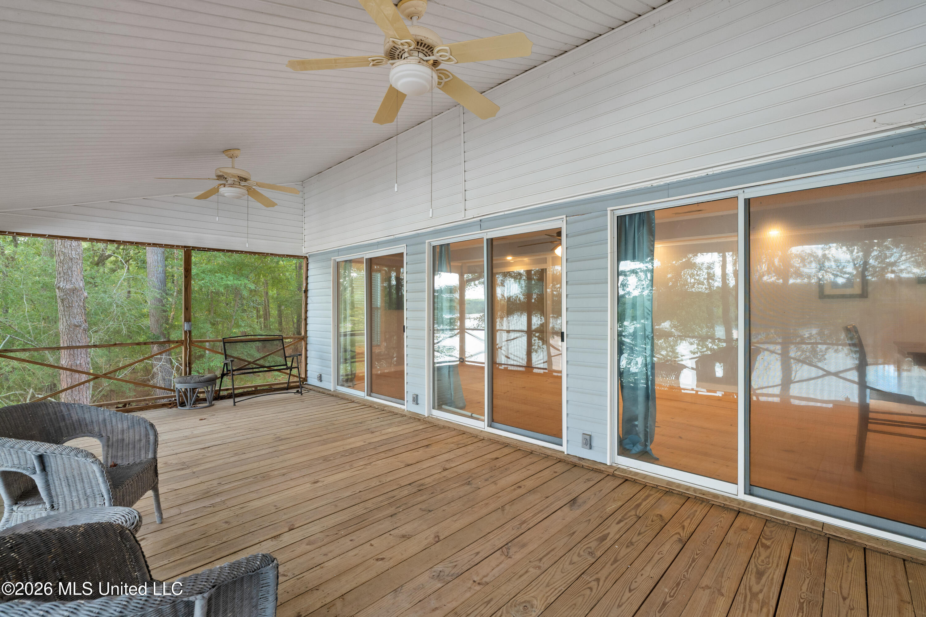 2172 Sw Hurricane Lake Drive Property Photo 22