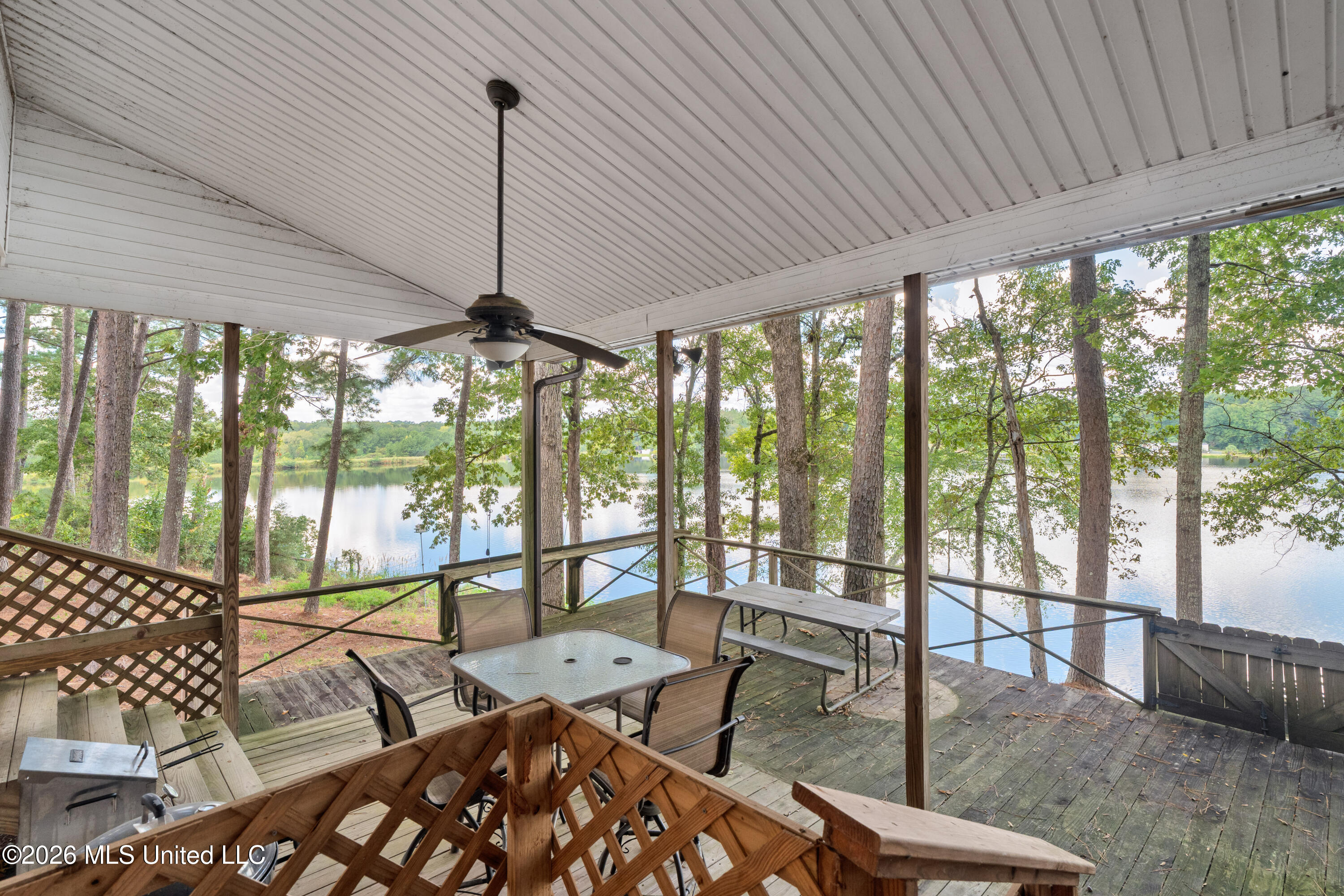 2172 Sw Hurricane Lake Drive Property Photo 23