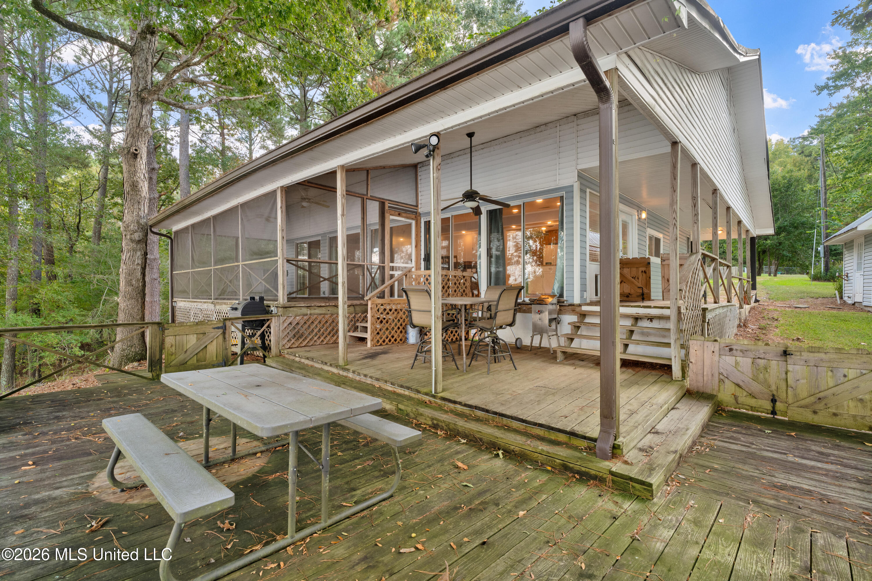 2172 Sw Hurricane Lake Drive Property Photo 25