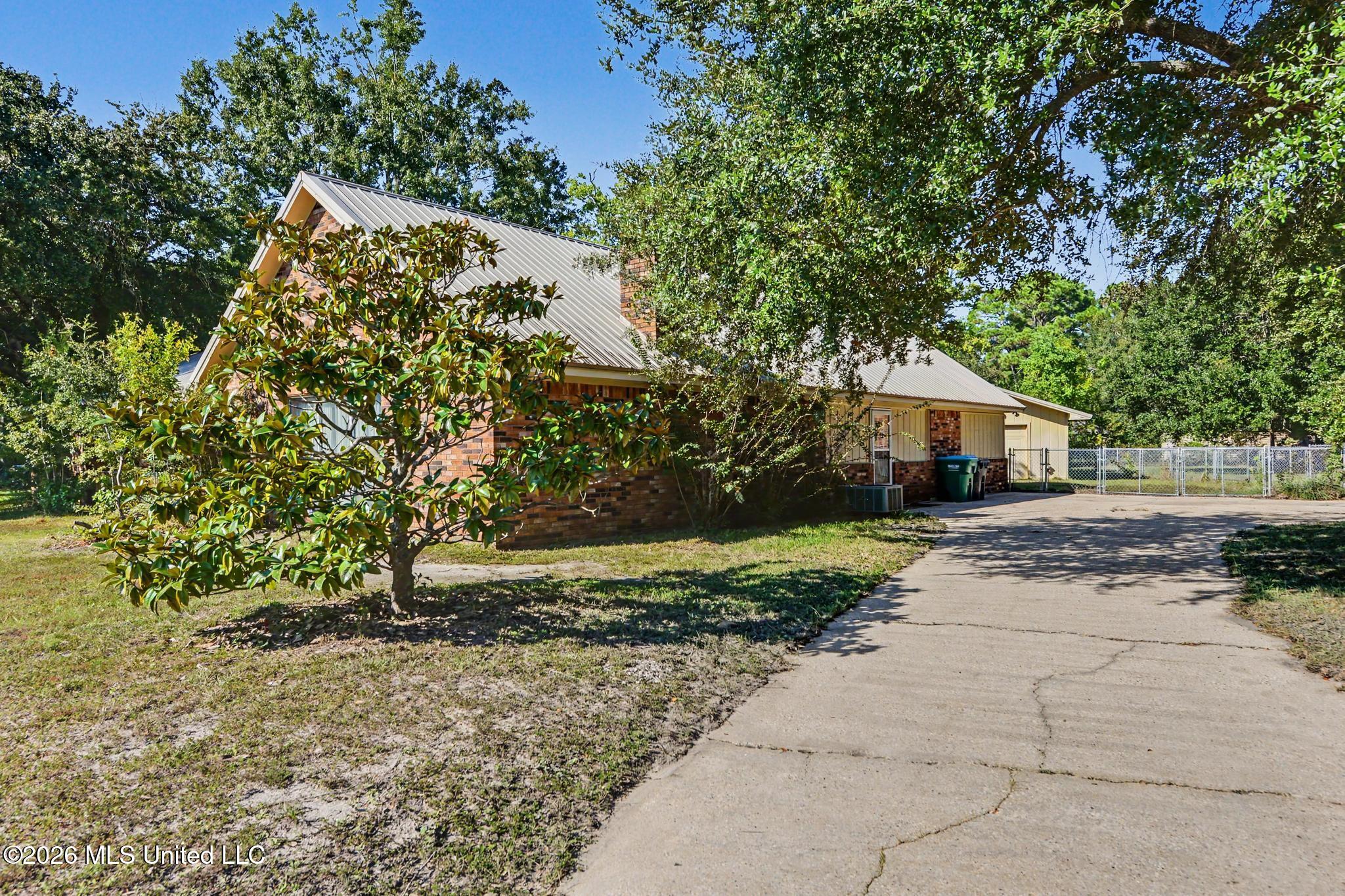 1700 Aubin Boulevard Property Photo 2
