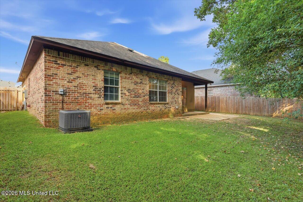 420 Stoneybrook Drive Property Photo 22