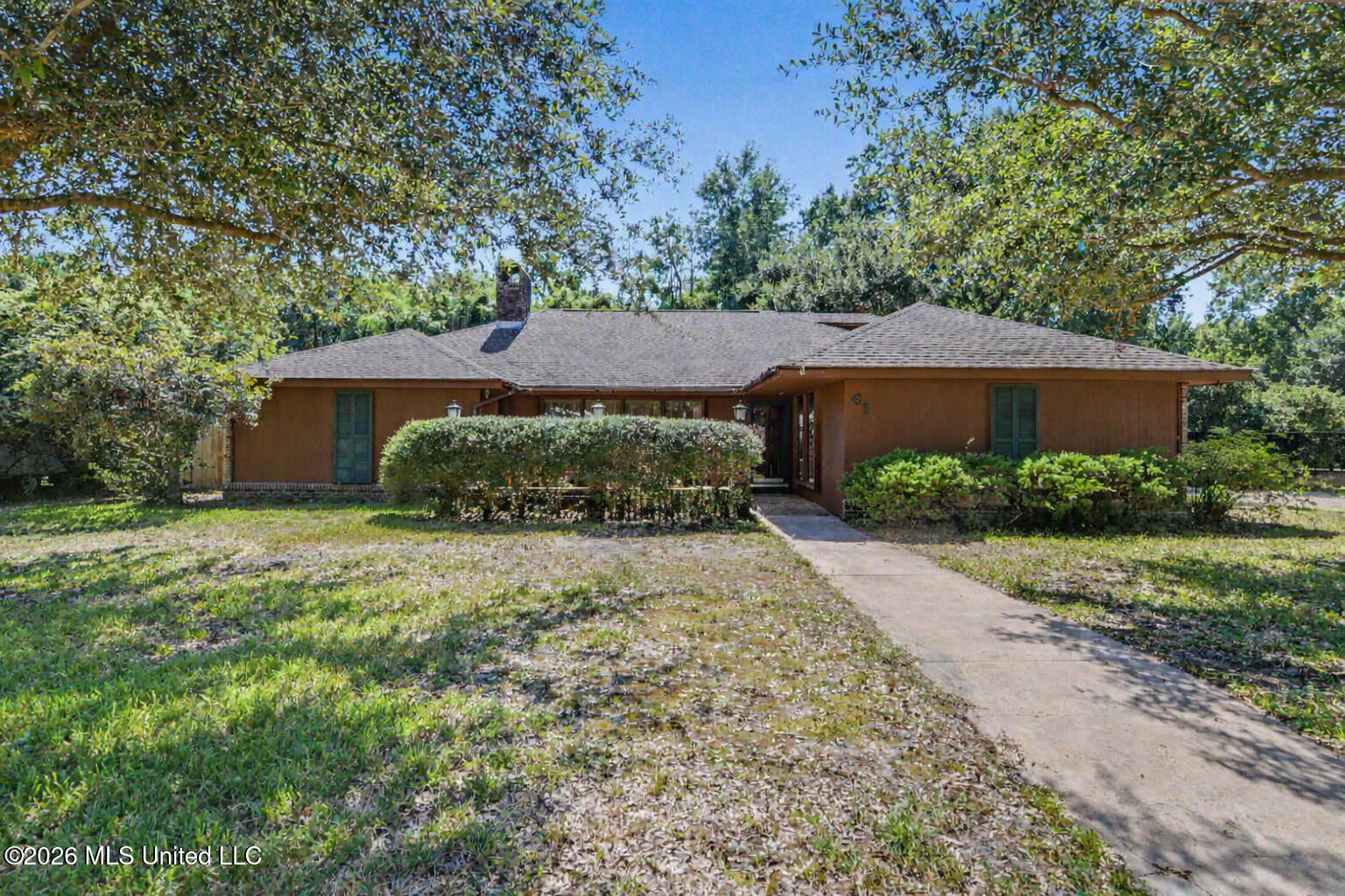 610 Sunset Drive Property Photo 1