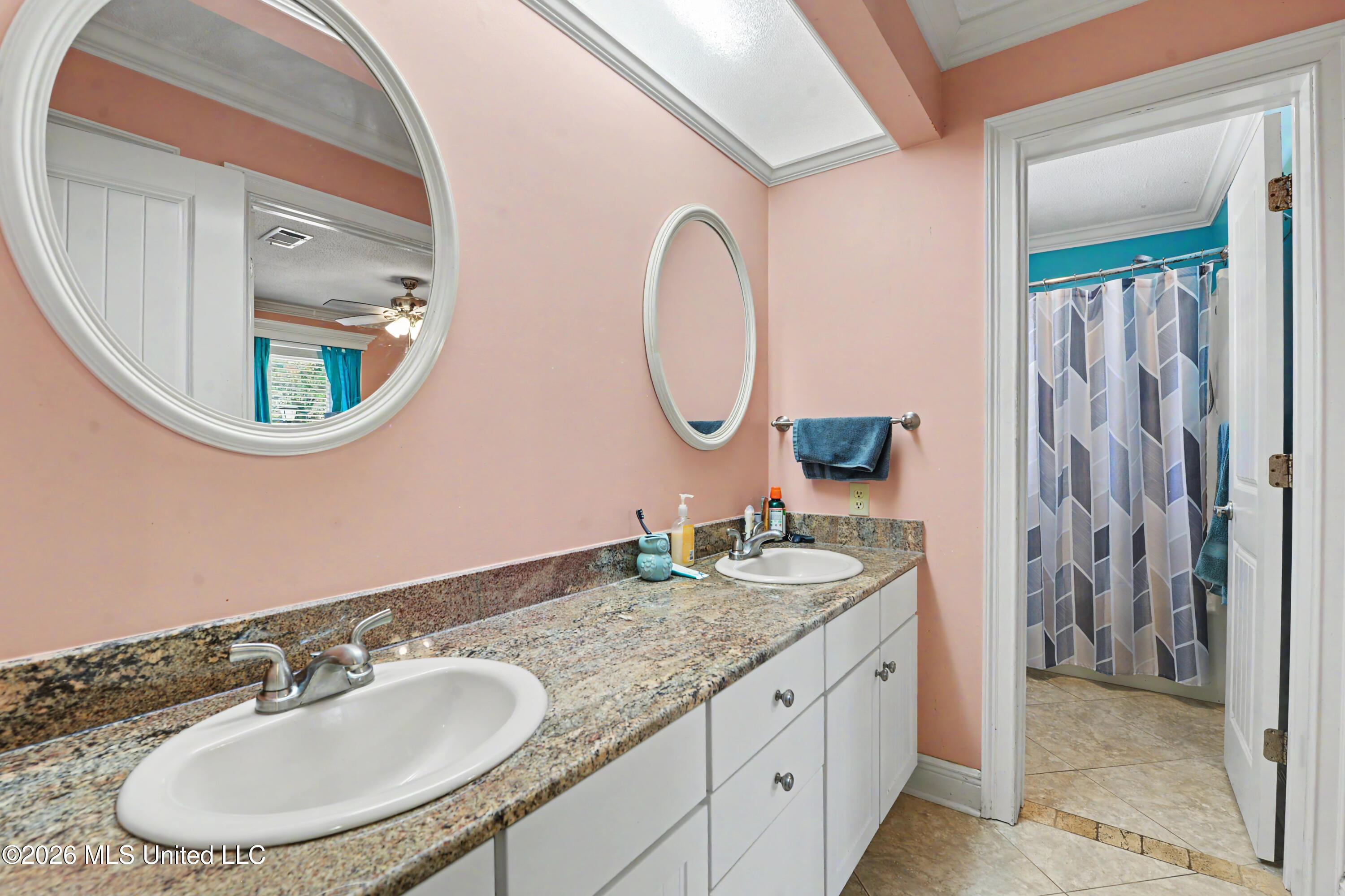 610 Sunset Drive Property Photo 13
