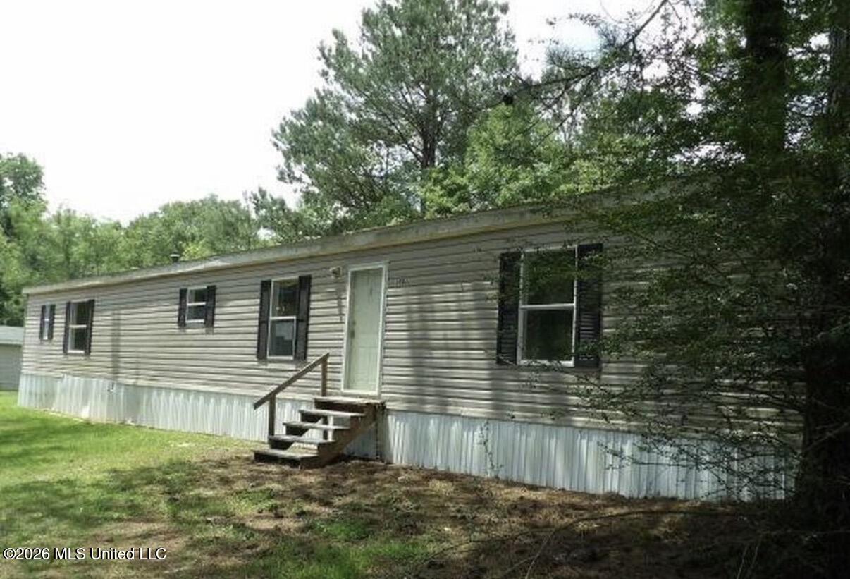 1901 Nw Zetus Road Property Photo 1