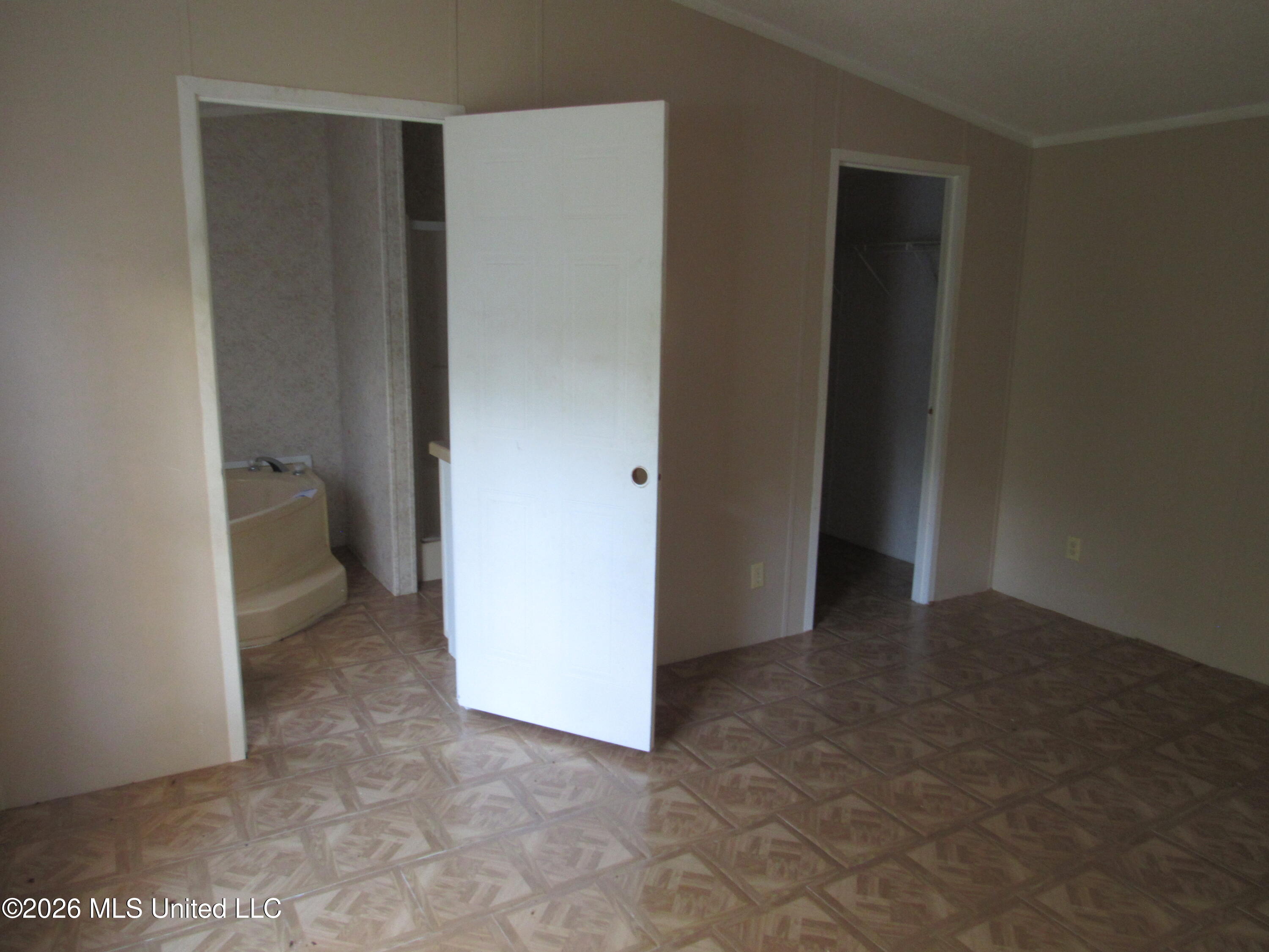 1901 Nw Zetus Road Property Photo 18