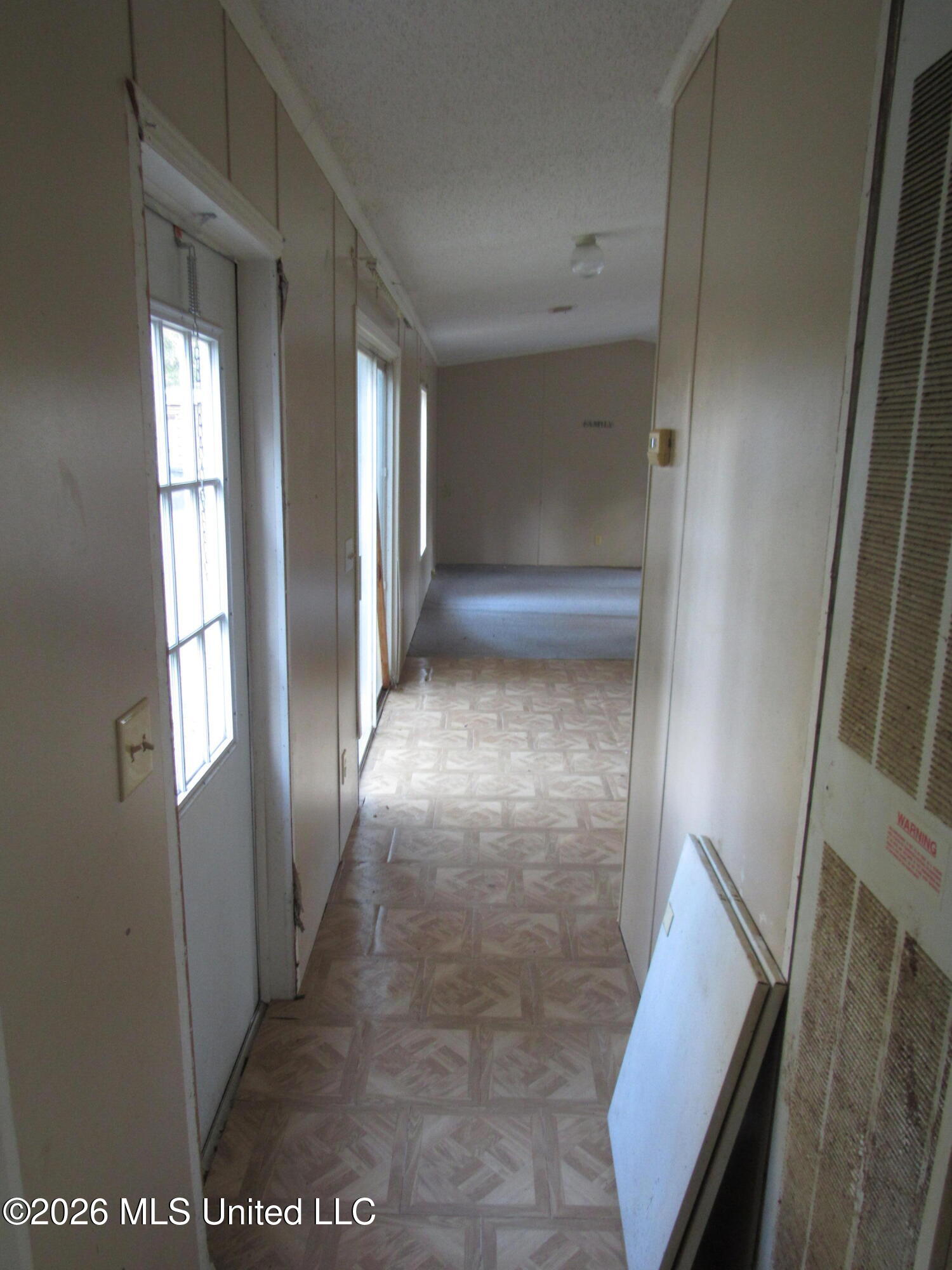 1901 Nw Zetus Road Property Photo 19