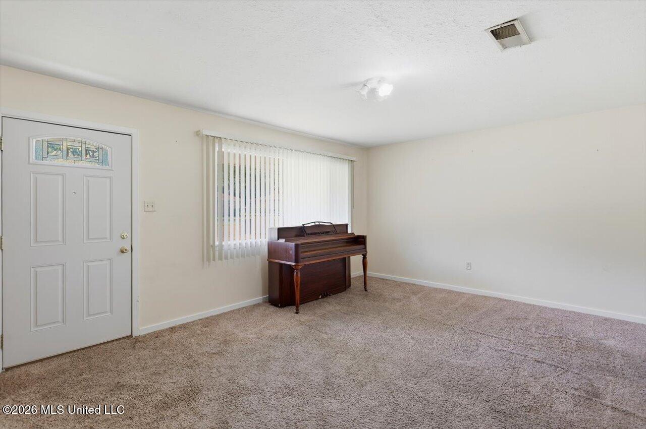 3328 Harle Street Property Photo 12