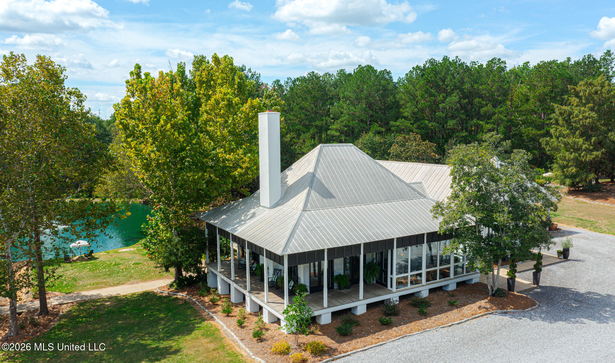 241 Highland Hills Lane Property Photo 4