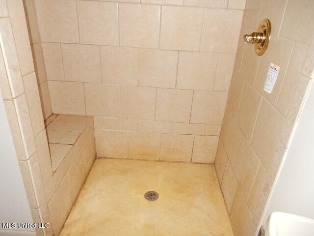 304 Old Highway 21 Property Photo 19
