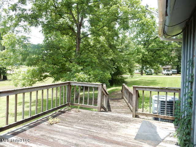 304 Old Highway 21 Property Photo 32