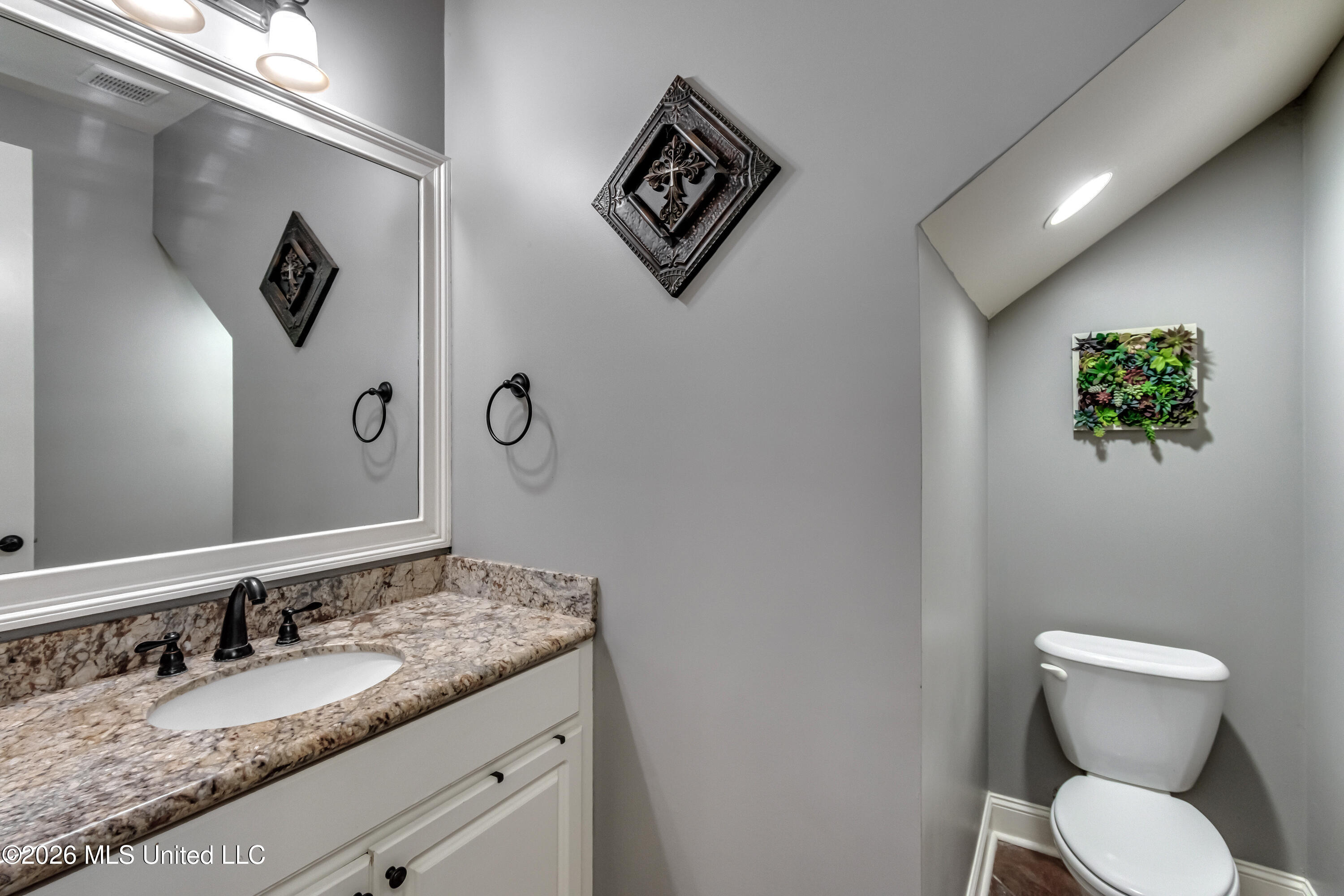 143 Glen Arbor Court Property Photo 32