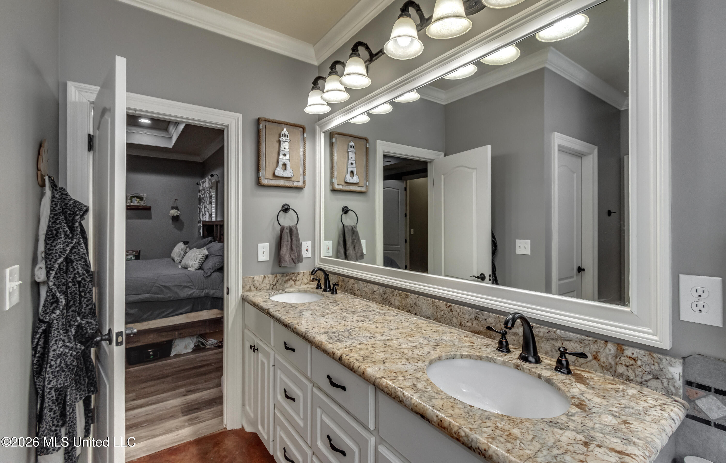 143 Glen Arbor Court Property Photo 40