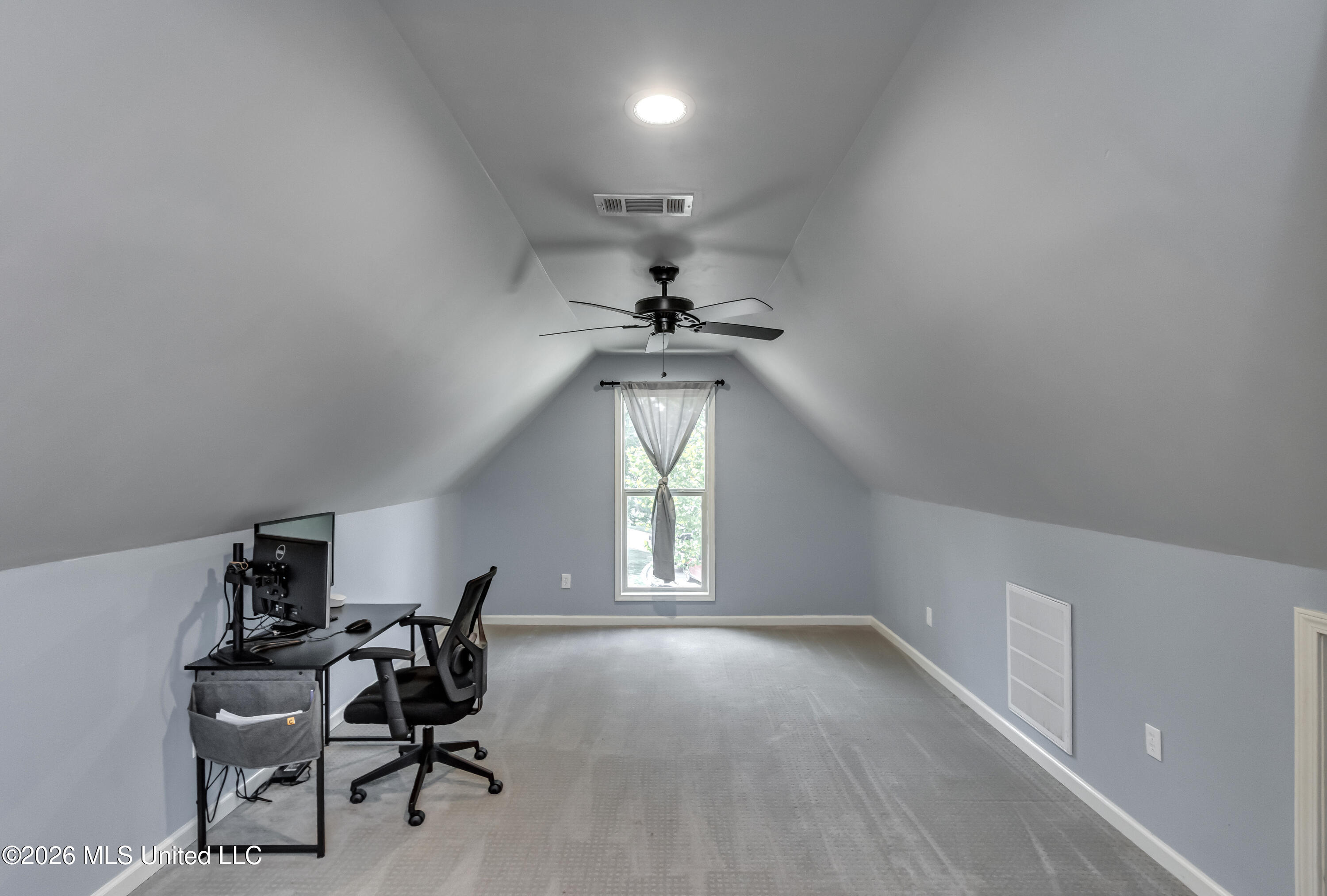 143 Glen Arbor Court Property Photo 45