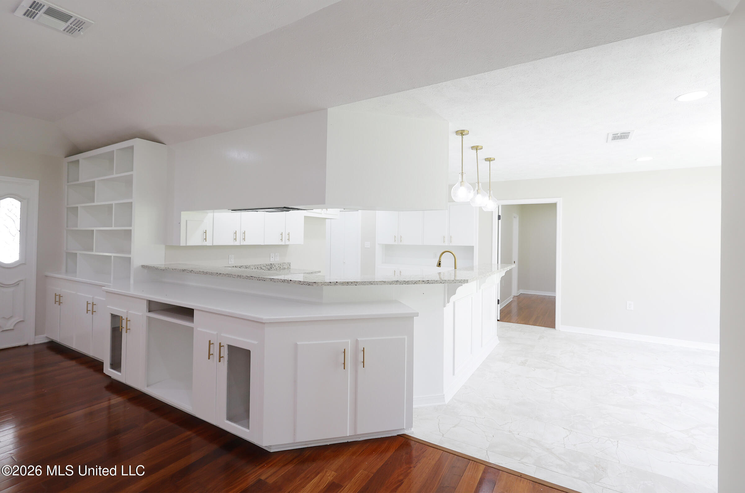 1138 Weaver Road Property Photo 4