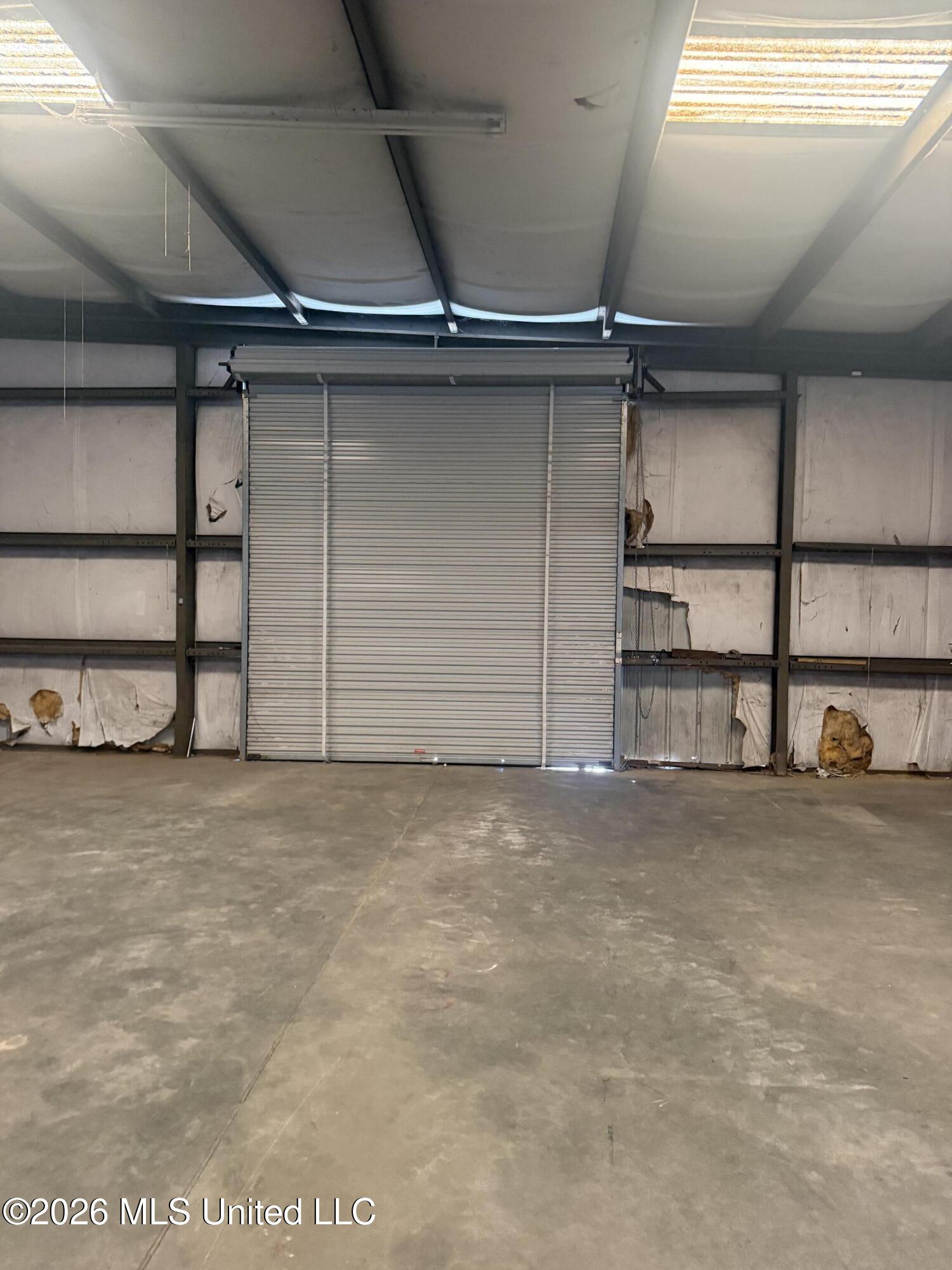 108 Industrial Park Circle Property Photo 2