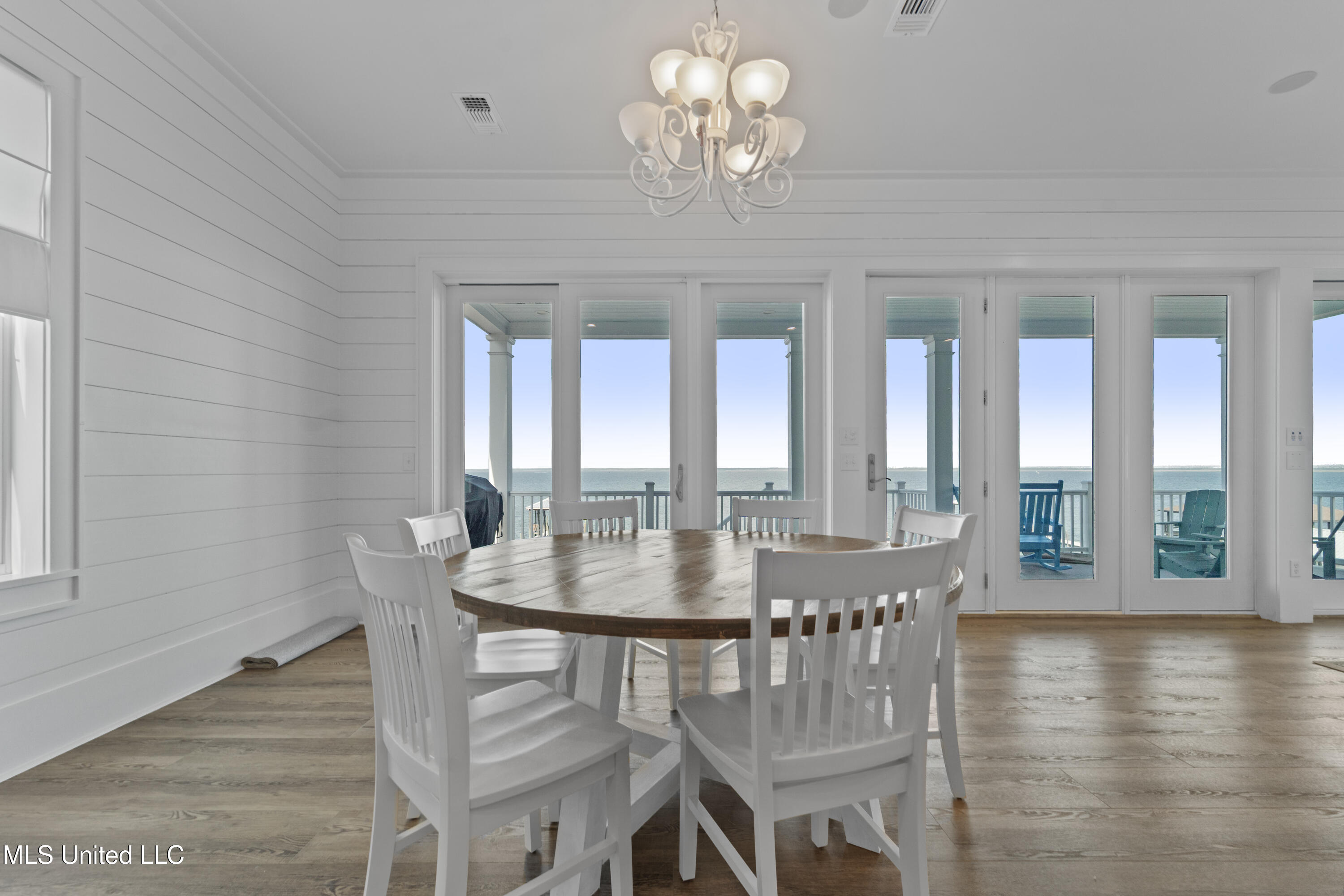 619 Sandy Hook Drive Property Photo 13