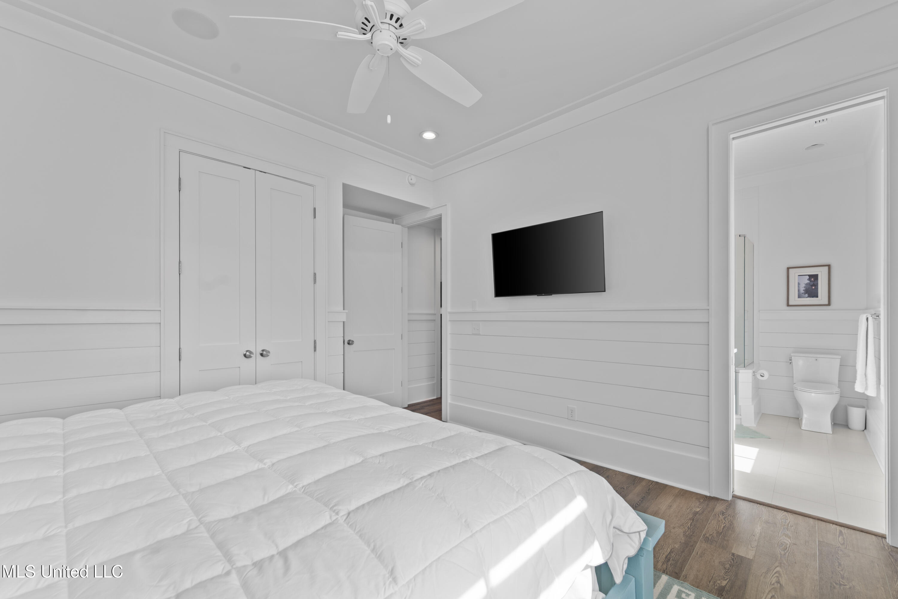 619 Sandy Hook Drive Property Photo 16