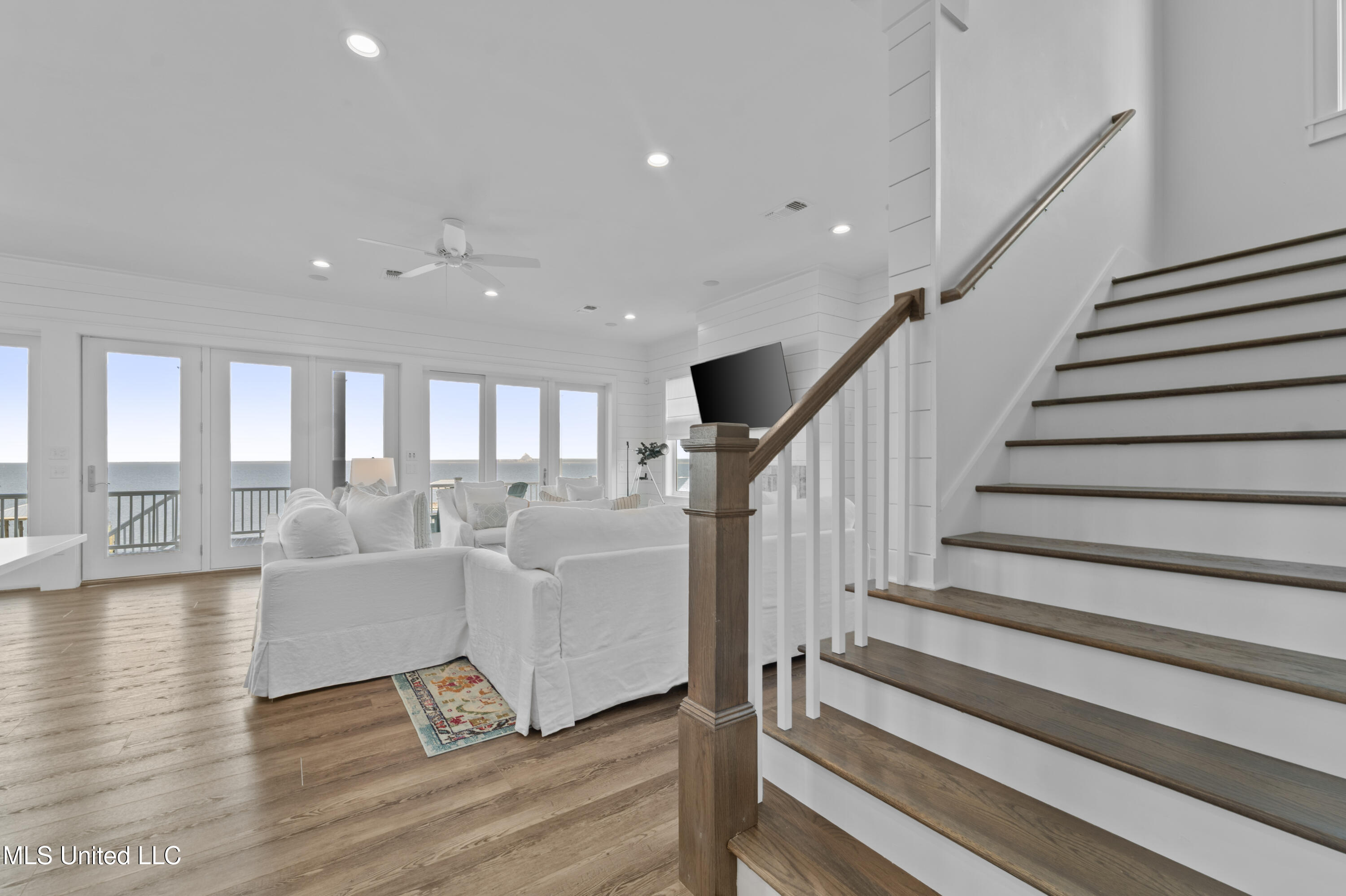 619 Sandy Hook Drive Property Photo 19