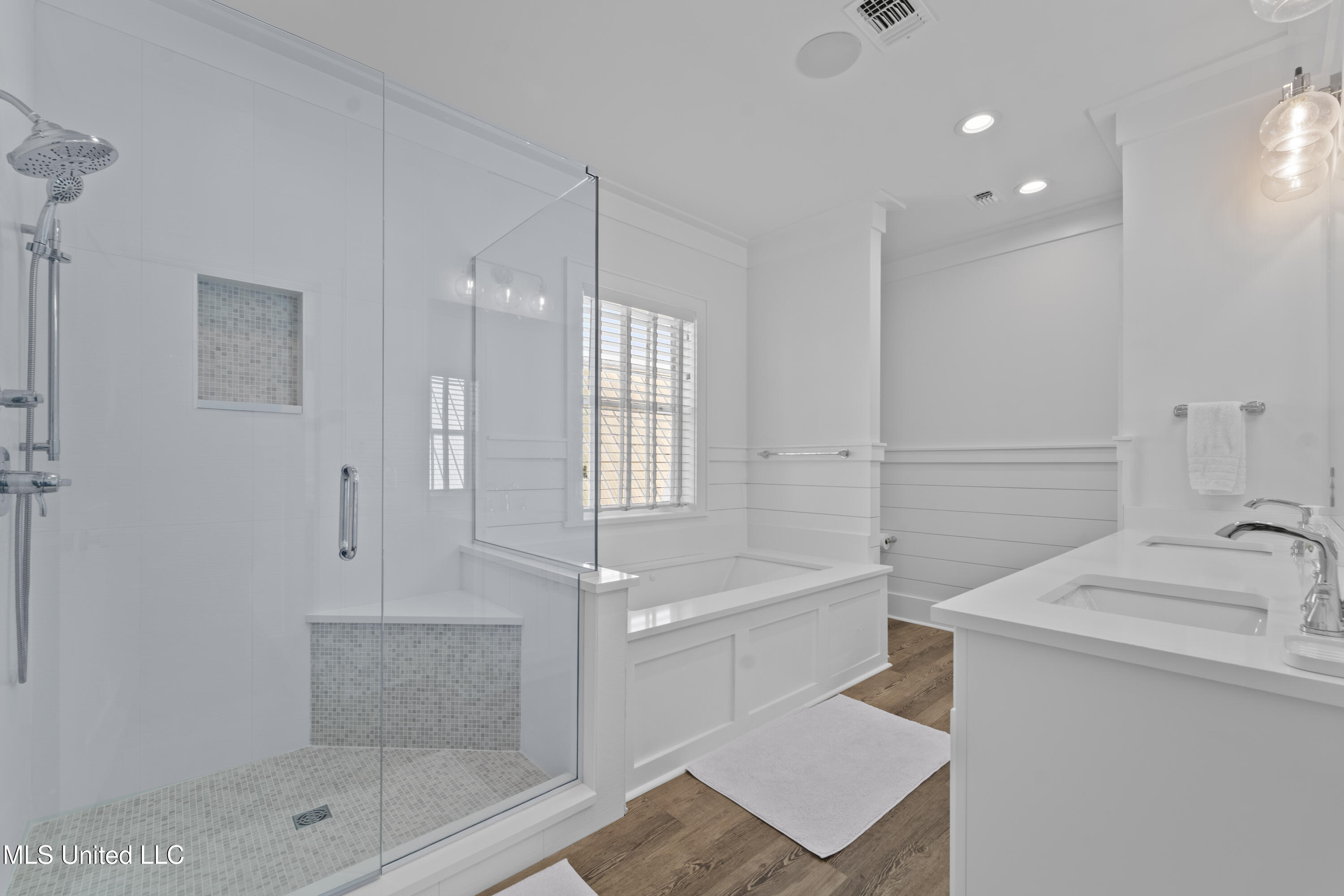 619 Sandy Hook Drive Property Photo 23