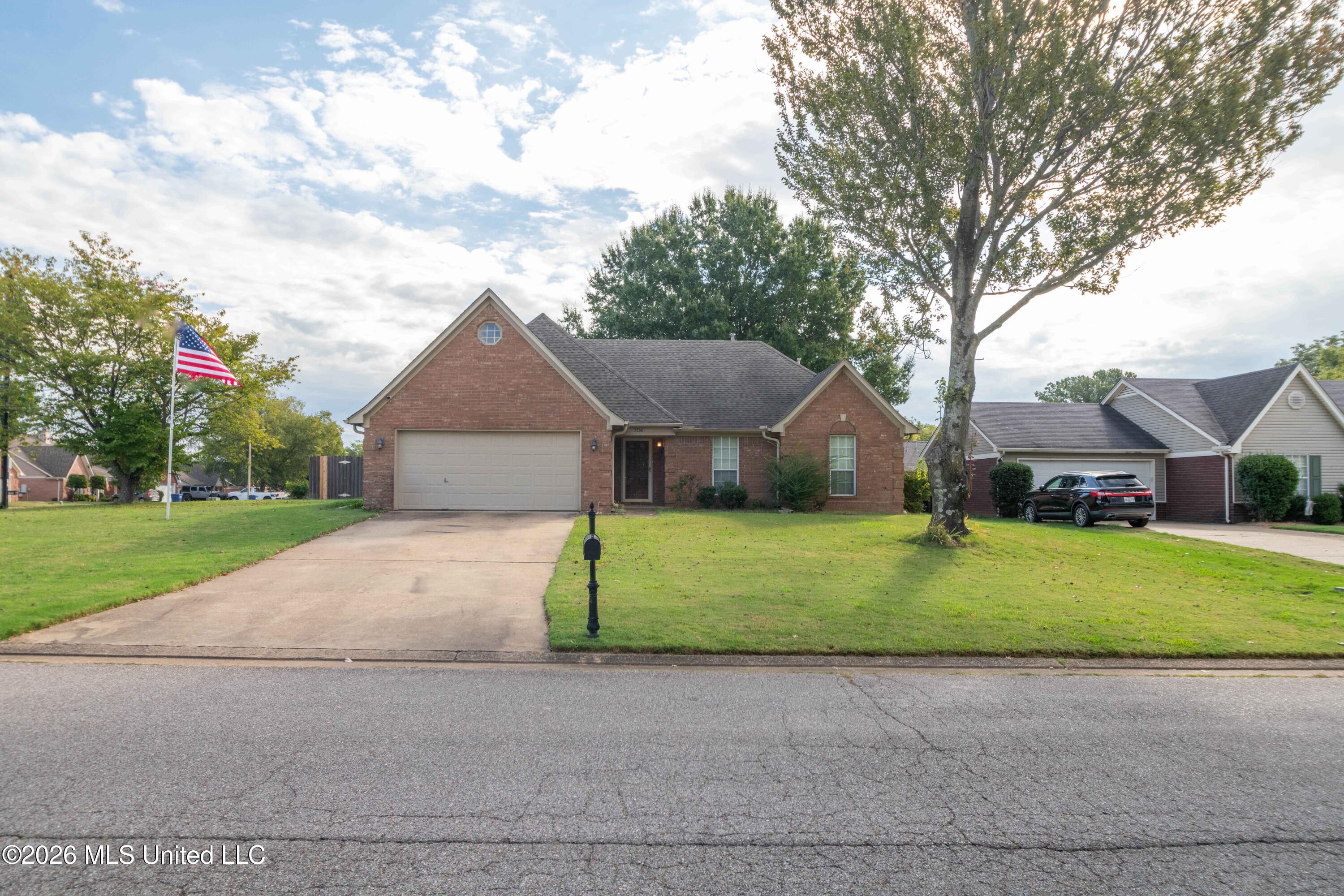 5860 Ridgetop Drive Property Photo 1