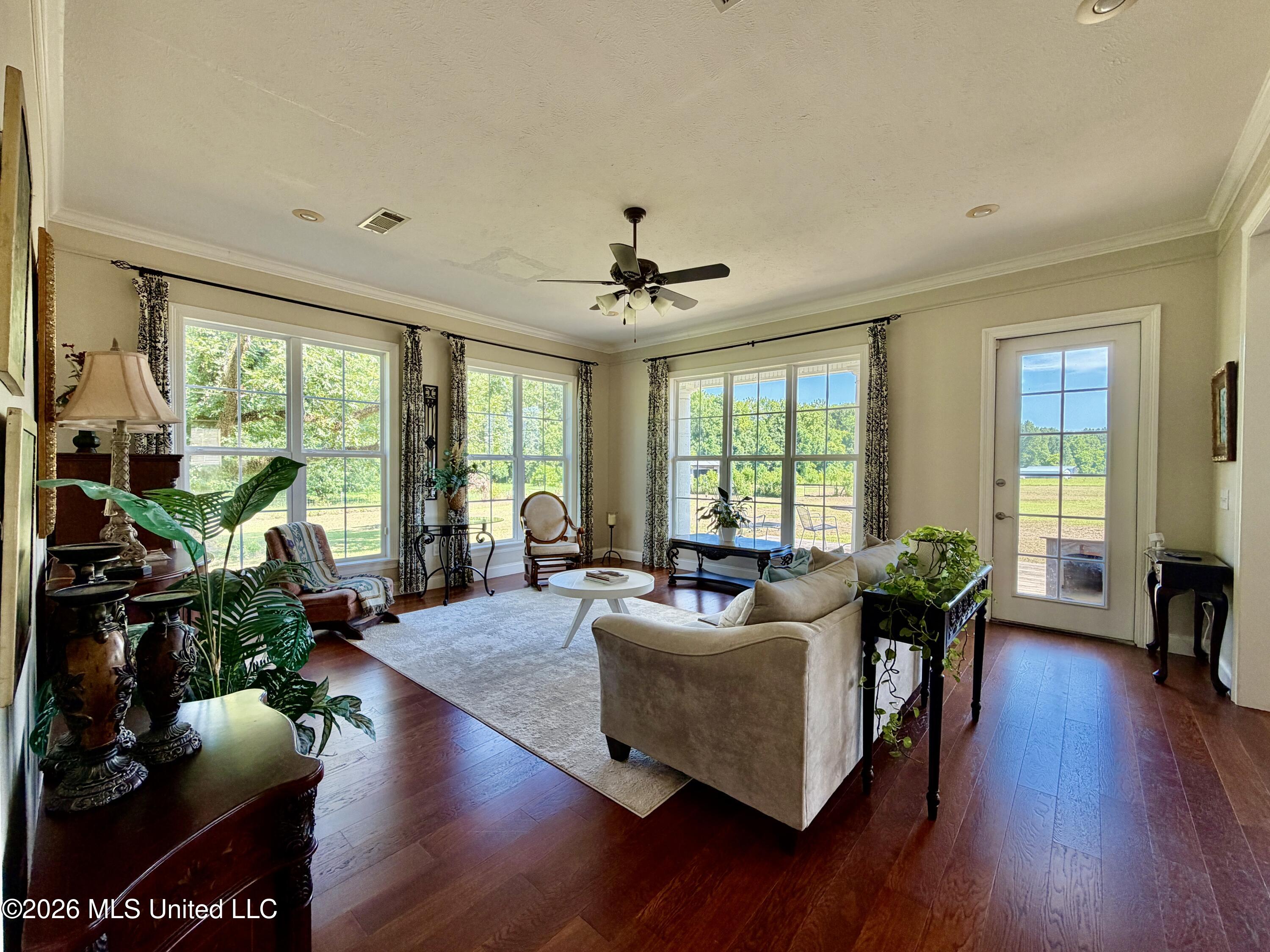 2930 Airport Road Property Photo 17