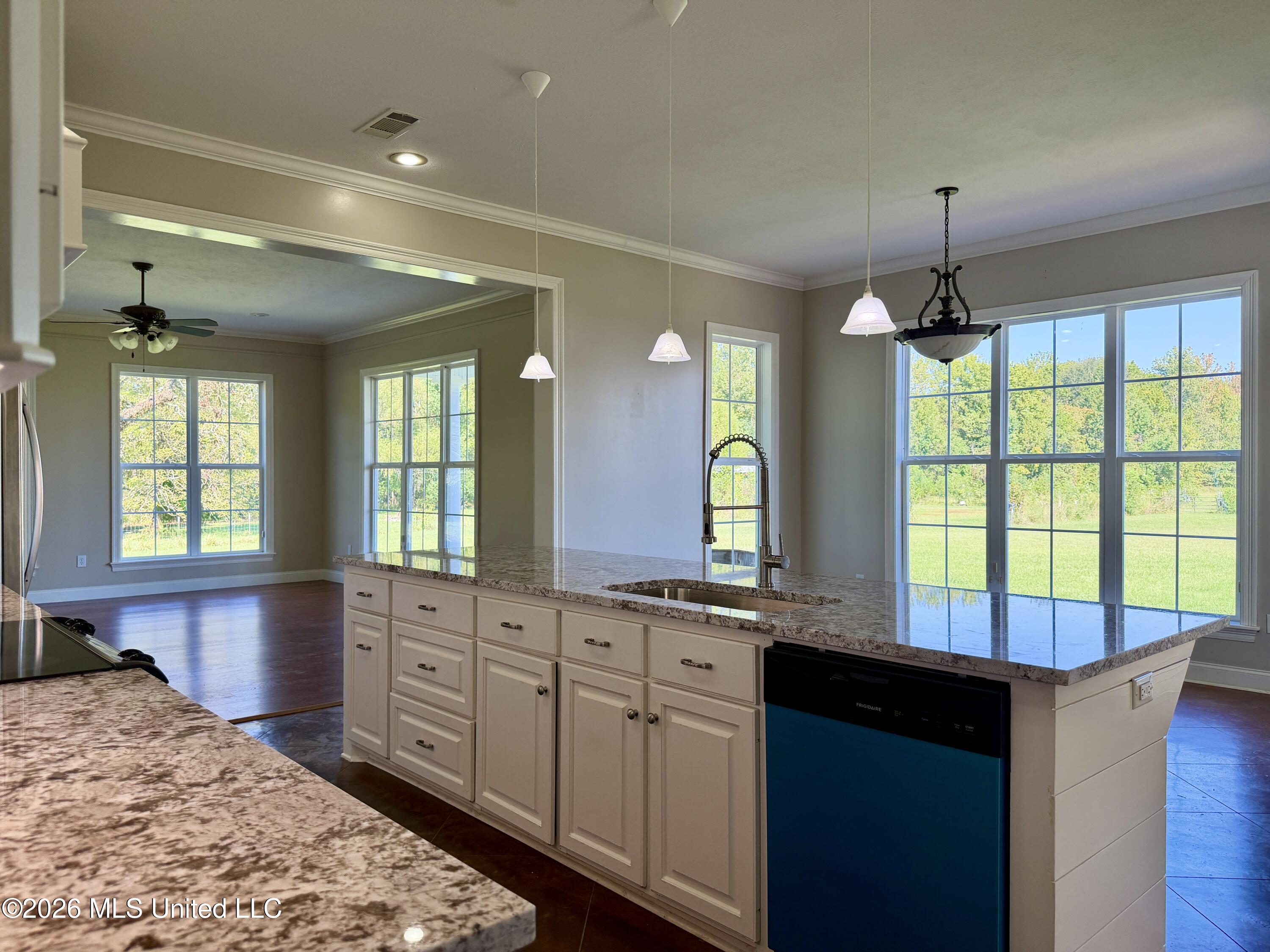 2930 Airport Road Property Photo 28