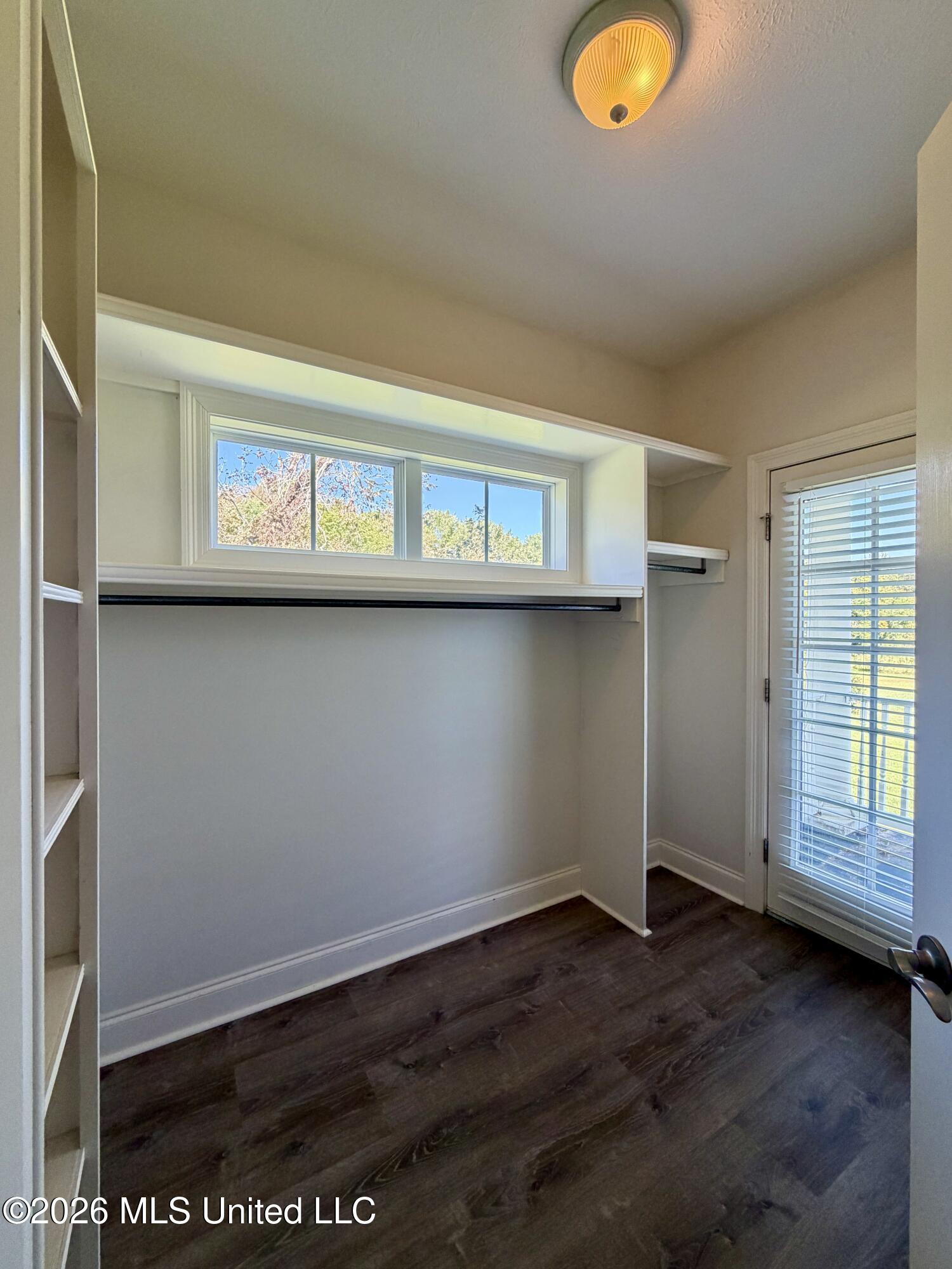 2930 Airport Road Property Photo 30