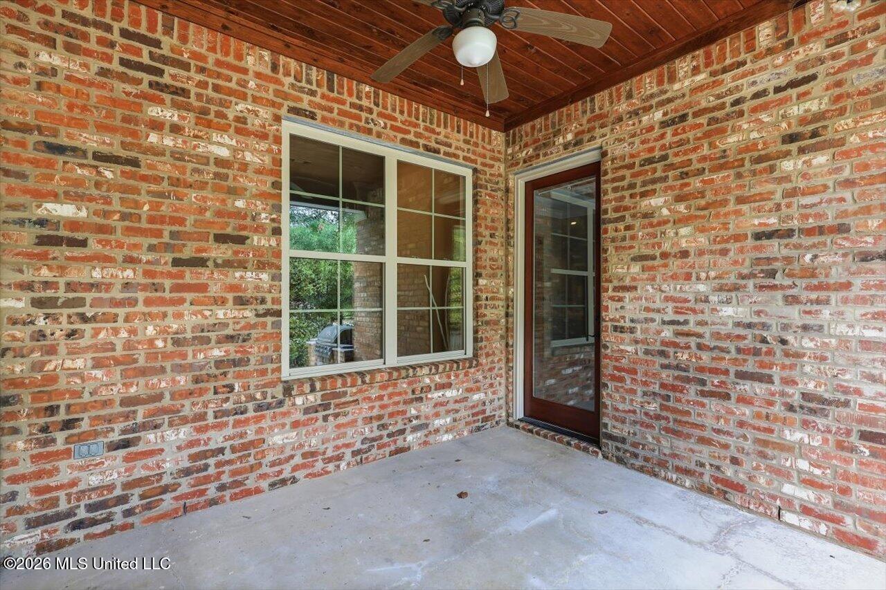 222 Legacy Drive Property Photo 39
