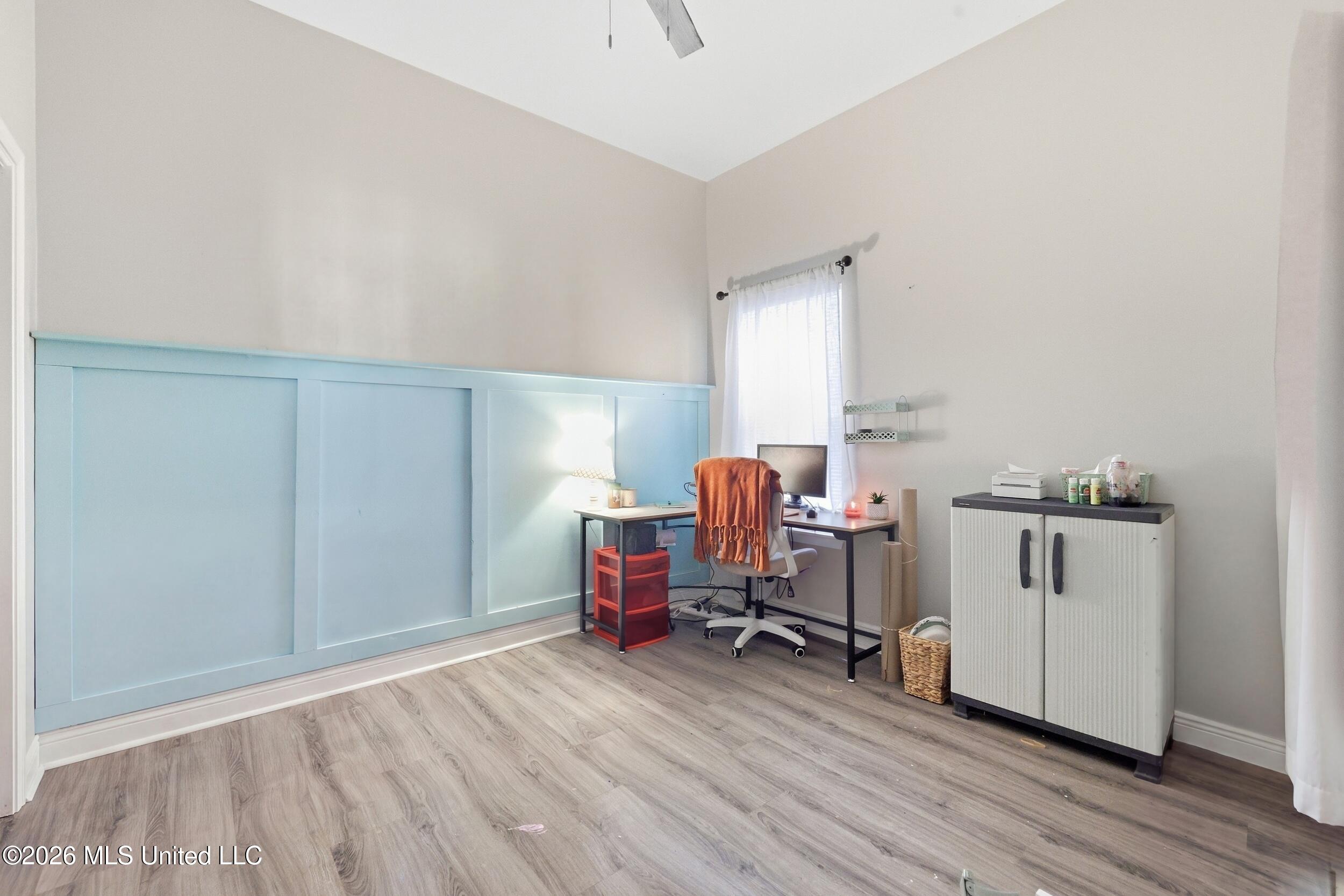 737 Ieke Circle Property Photo 17