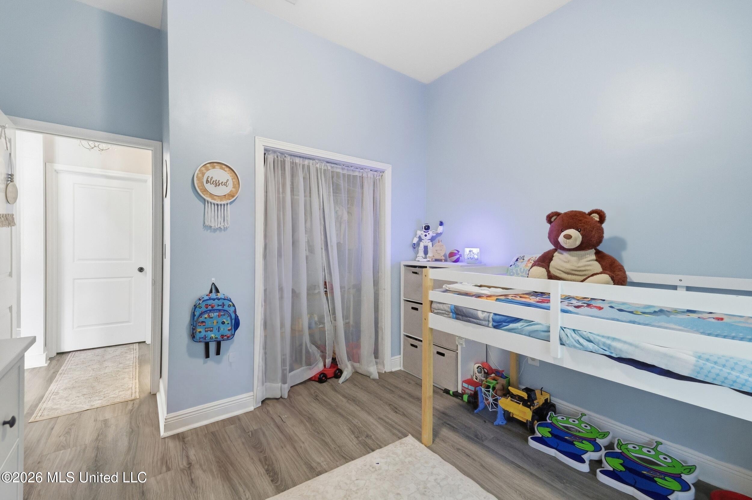 737 Ieke Circle Property Photo 19