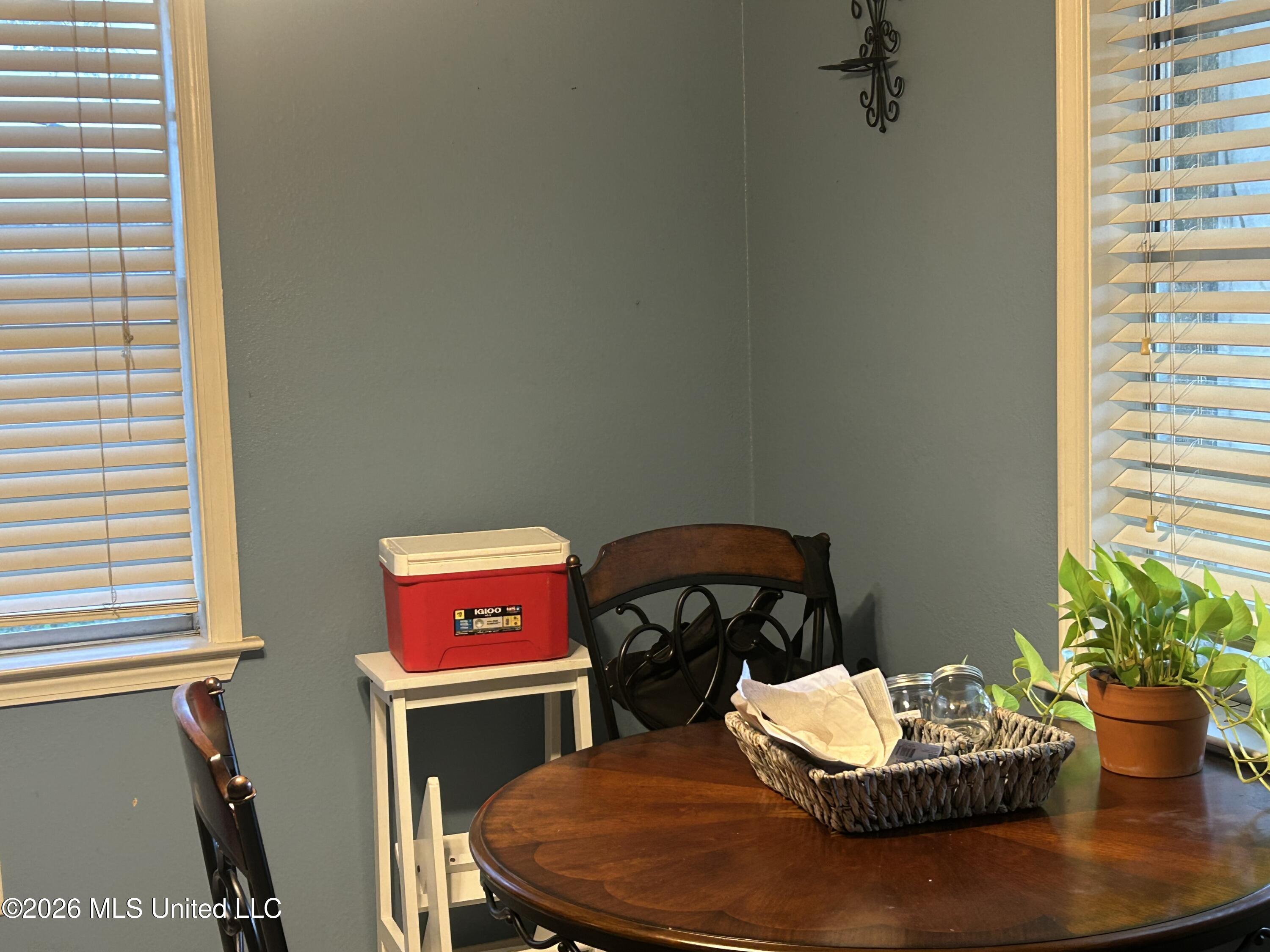 4011 Washington Avenue Property Photo 6