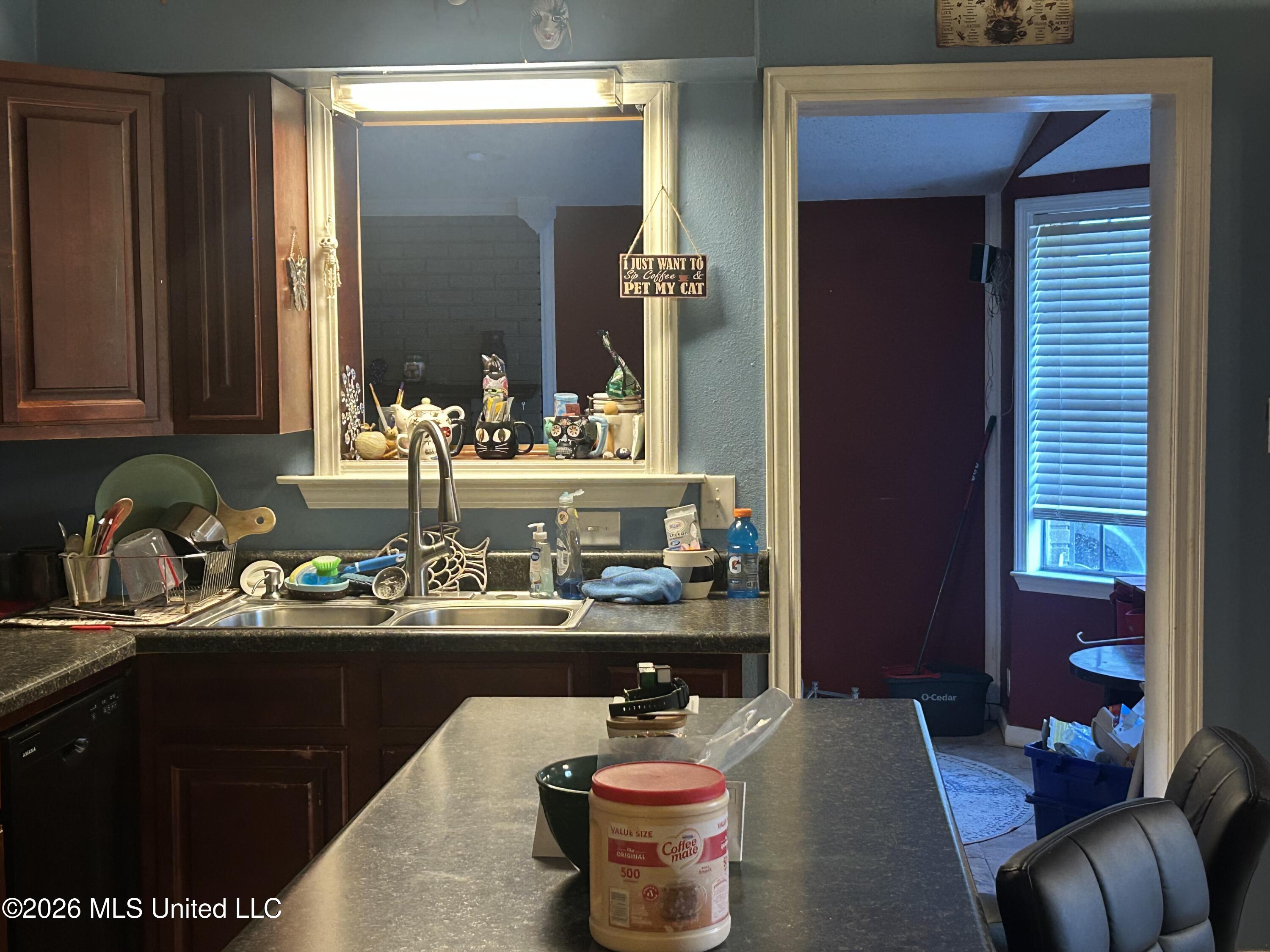 4011 Washington Avenue Property Photo 9