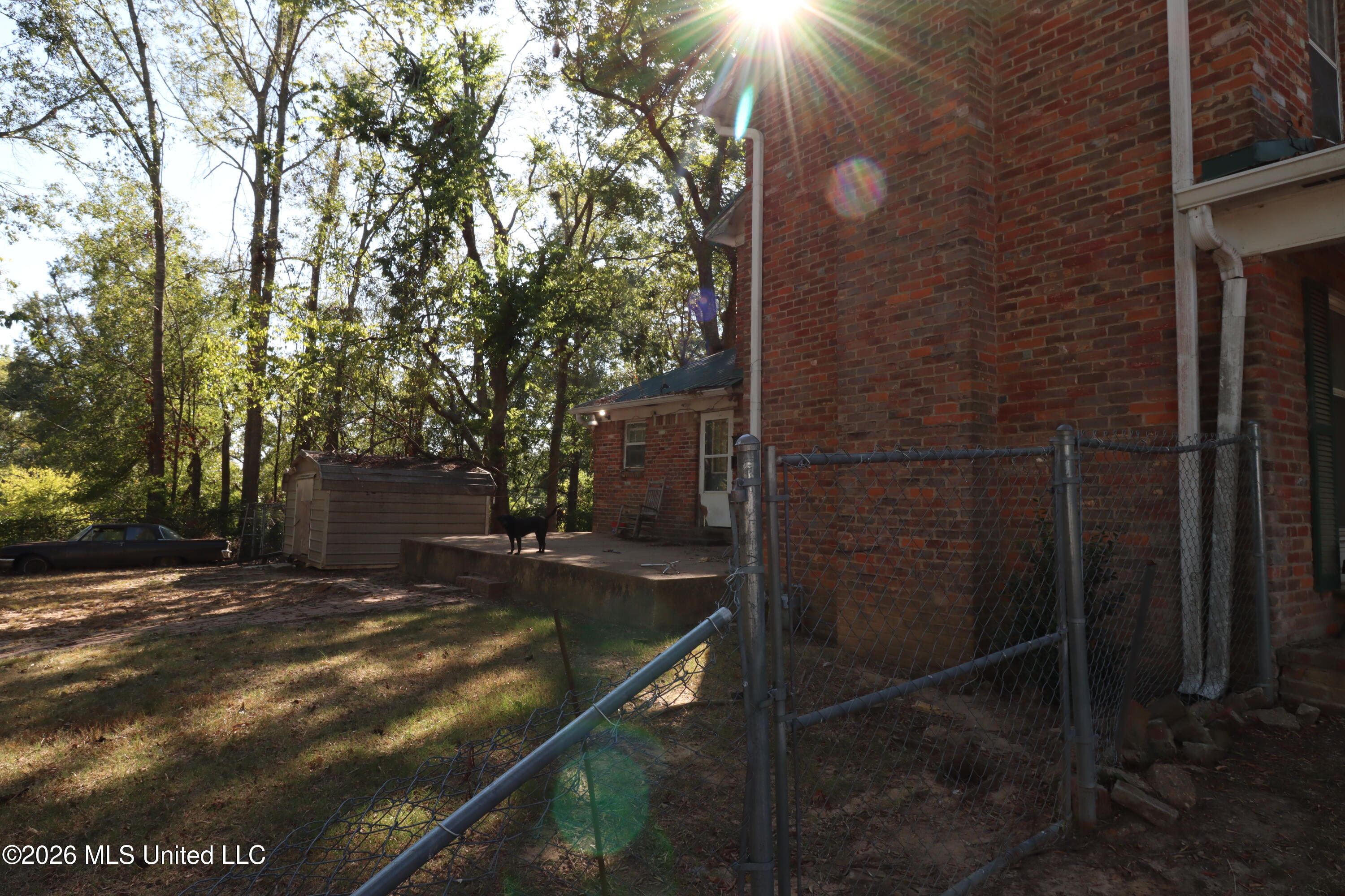 1216 Tate Street Property Photo 2