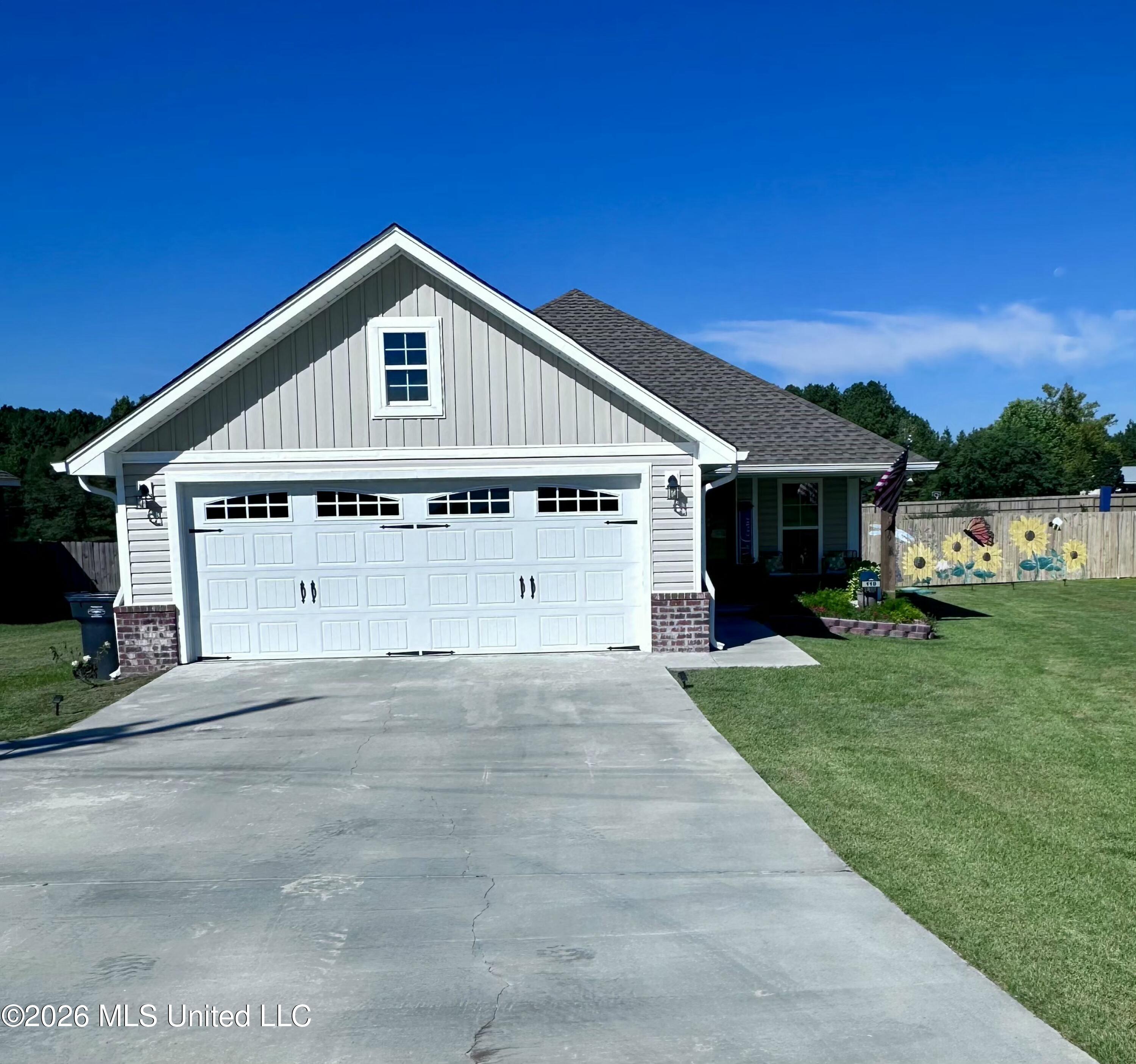 119 Foster Road Property Photo 2