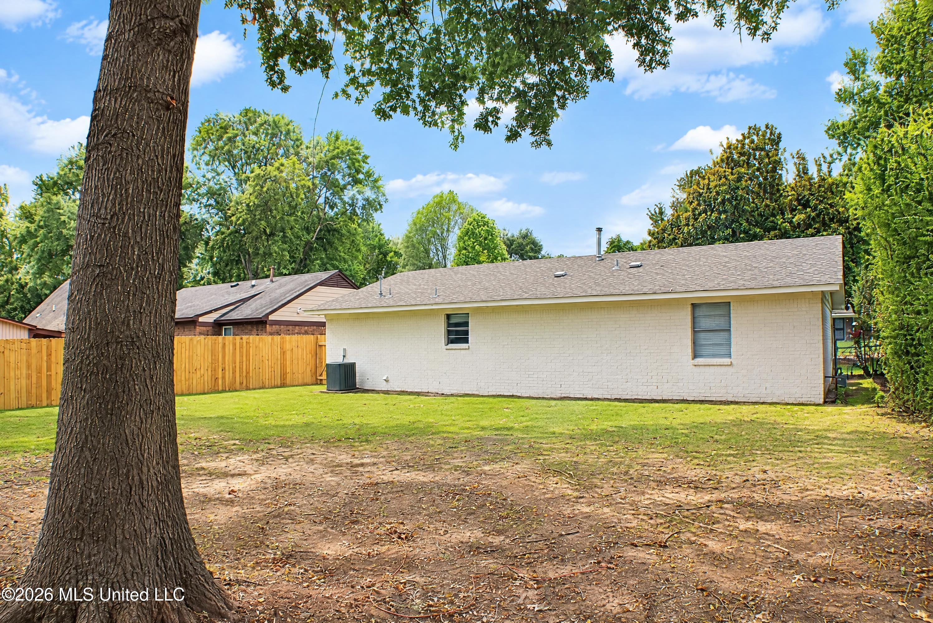 6460 Yorkshire Road Property Photo 17