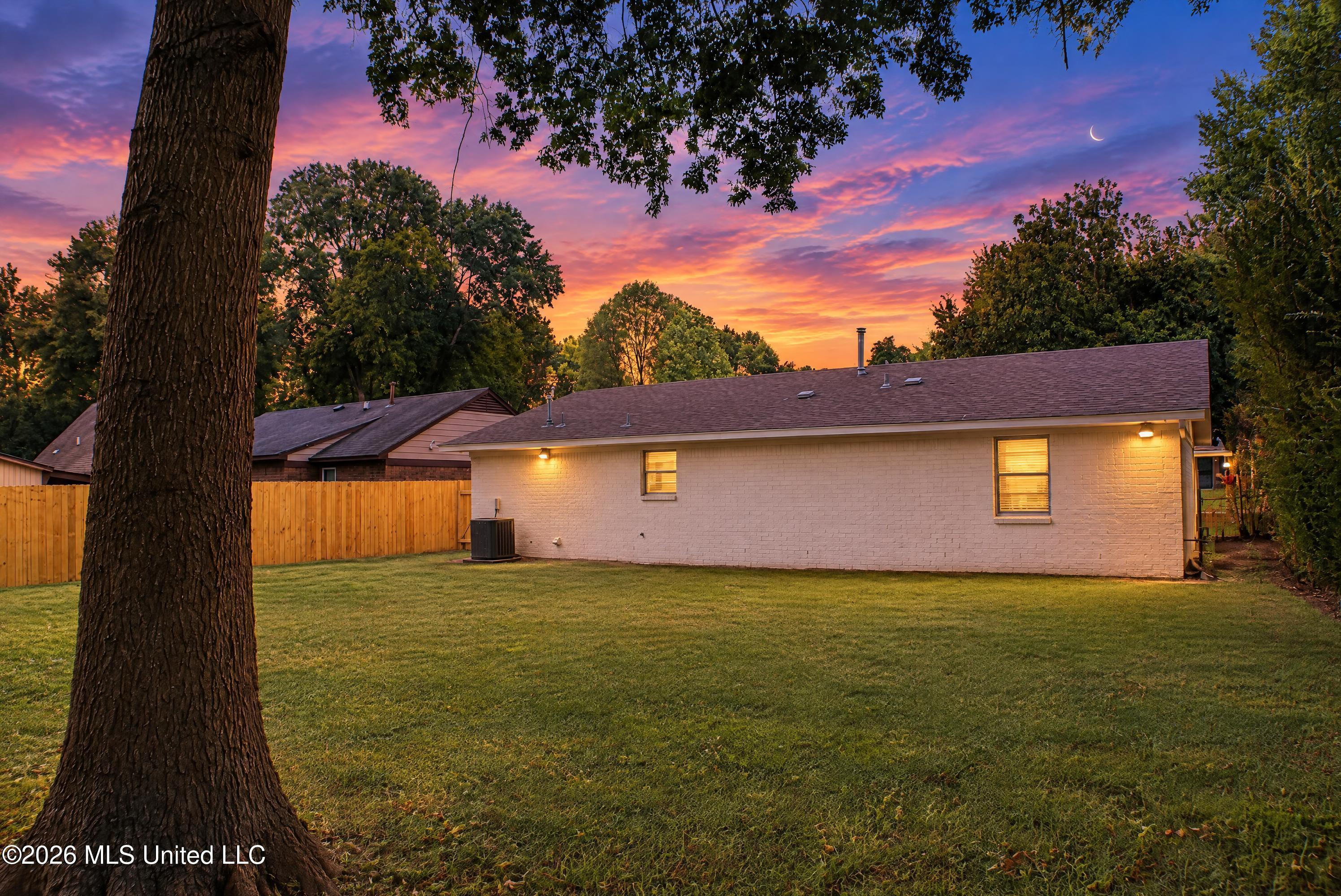 6460 Yorkshire Road Property Photo 18