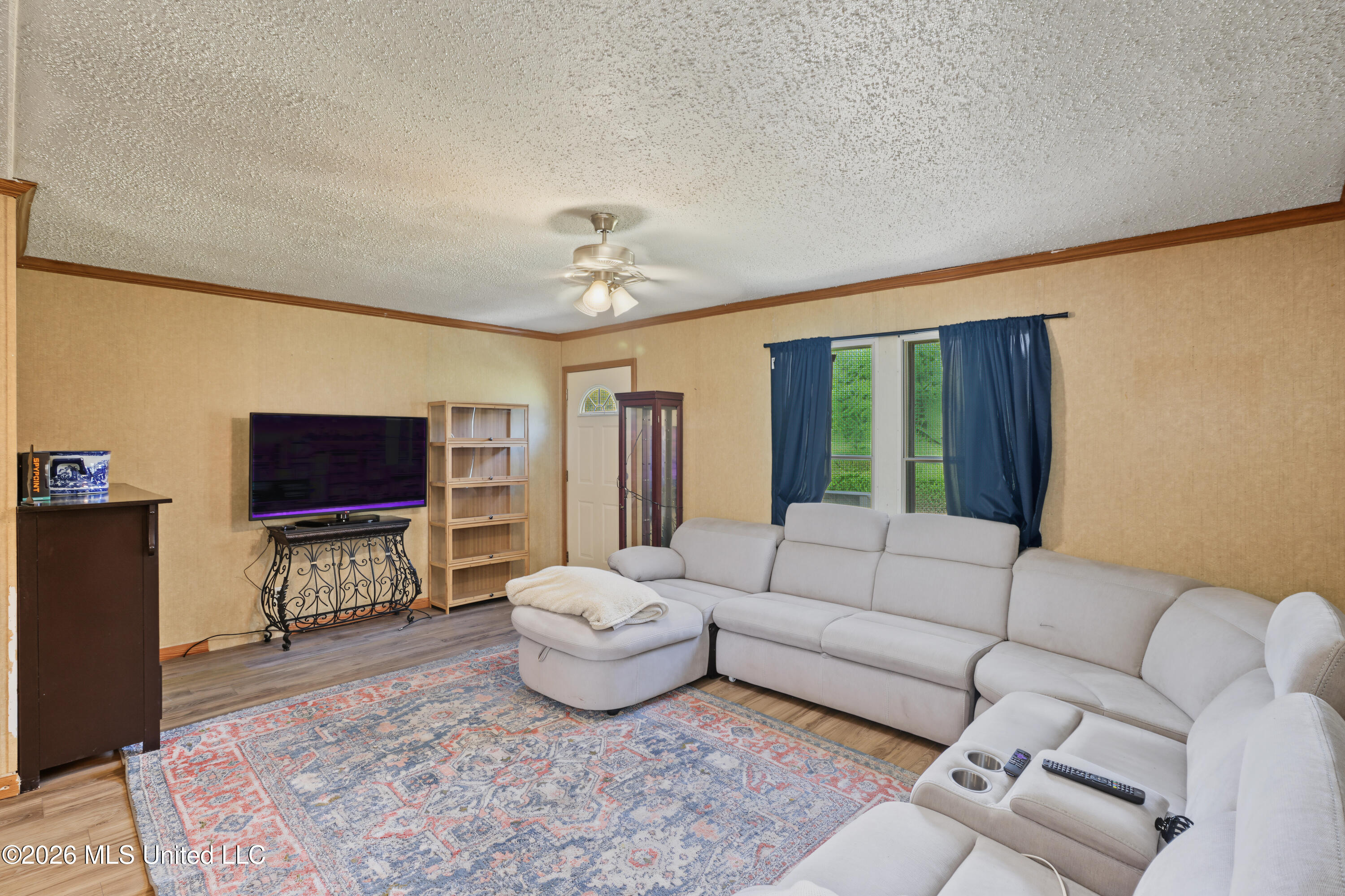 8805 Kingswood Drive Property Photo 5