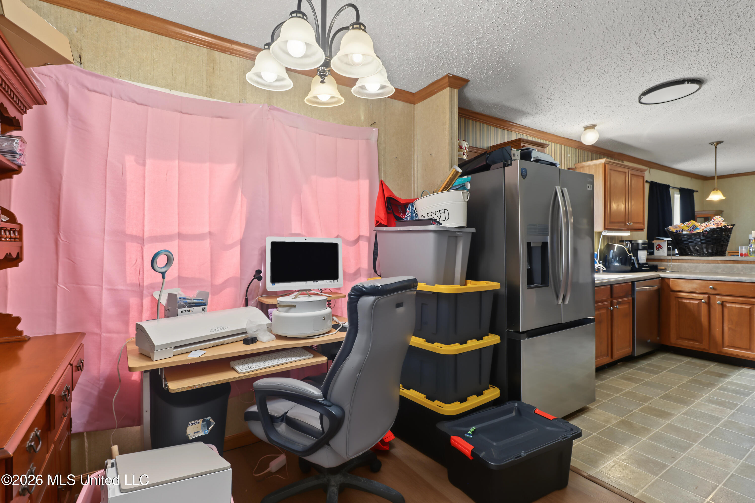 8805 Kingswood Drive Property Photo 8