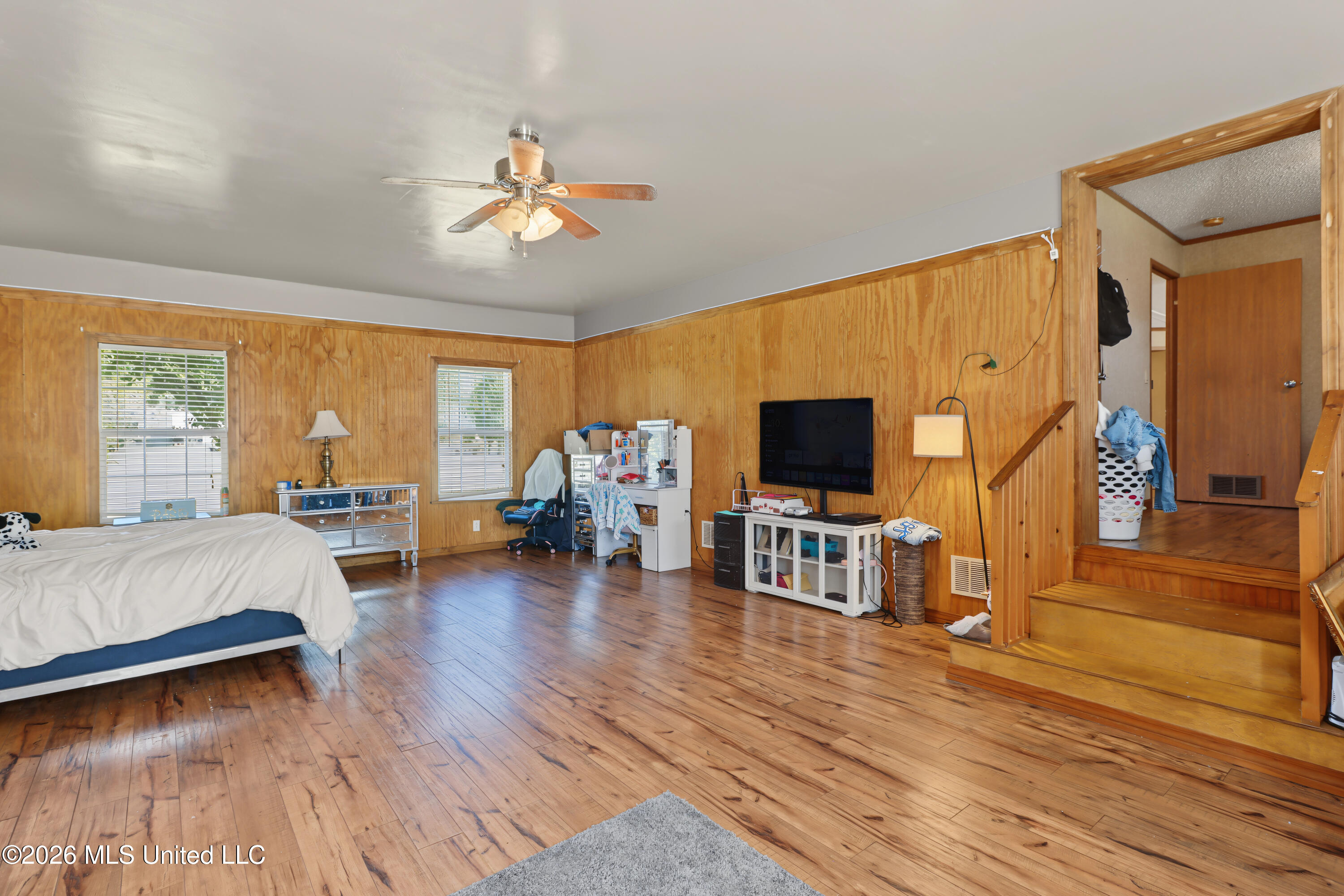 8805 Kingswood Drive Property Photo 16
