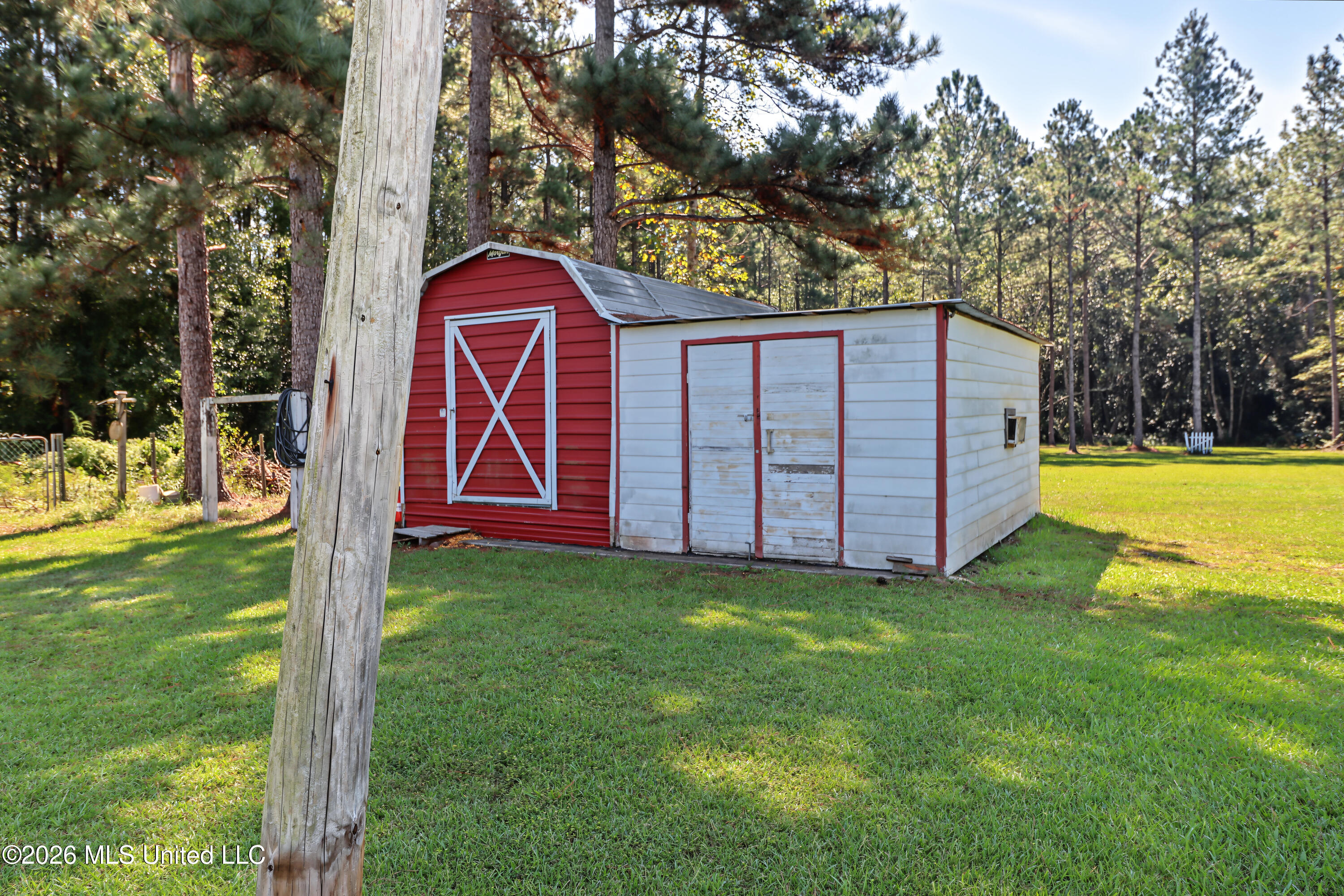 8805 Kingswood Drive Property Photo 18