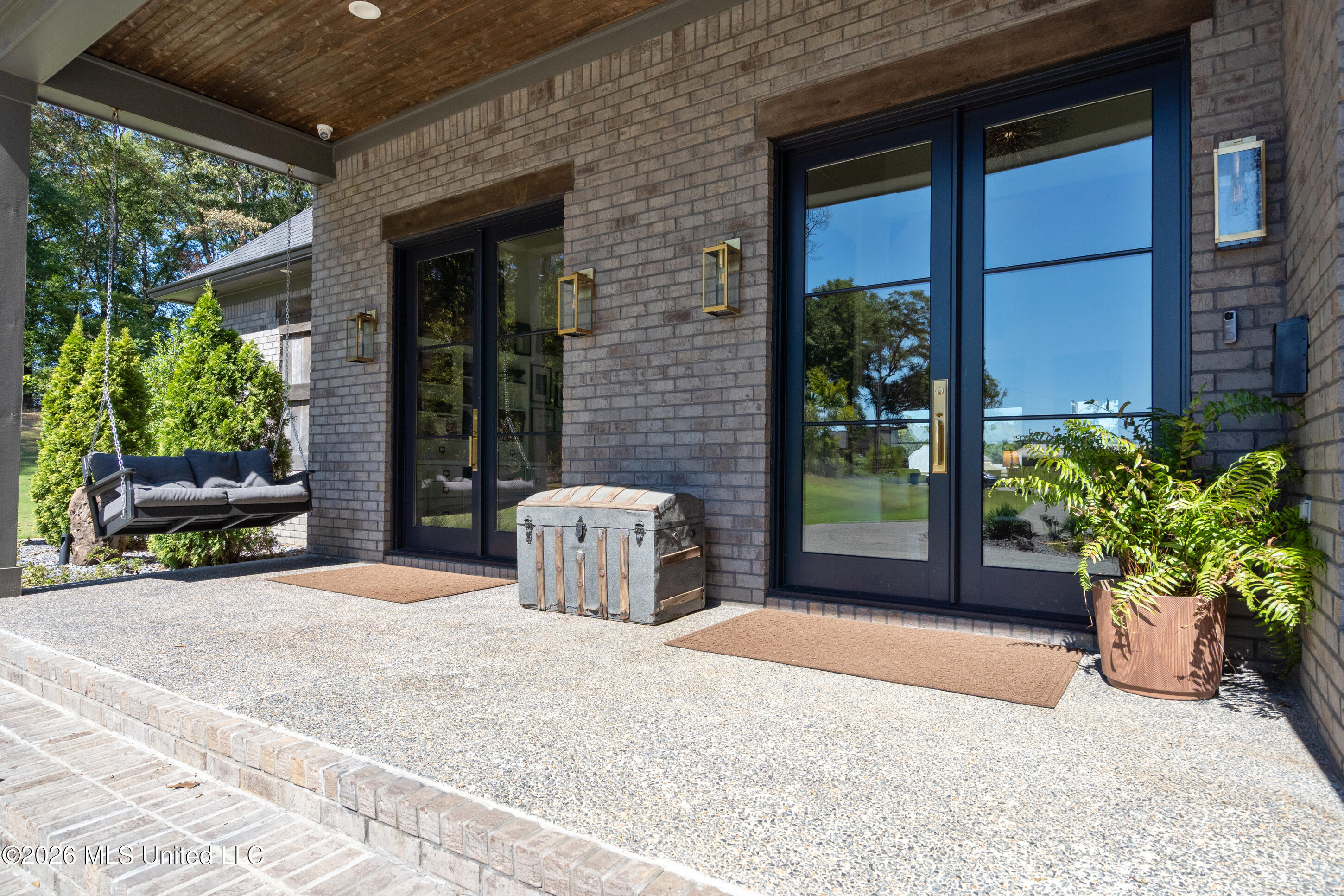 3234 Gracyn Cove Property Photo 3