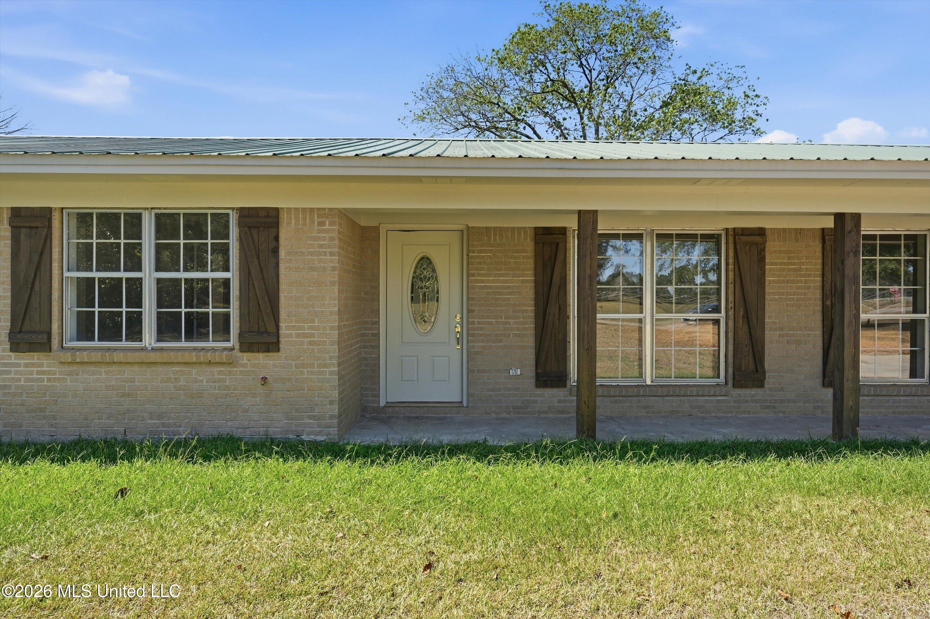 2395 Mowdy Road Property Photo 3