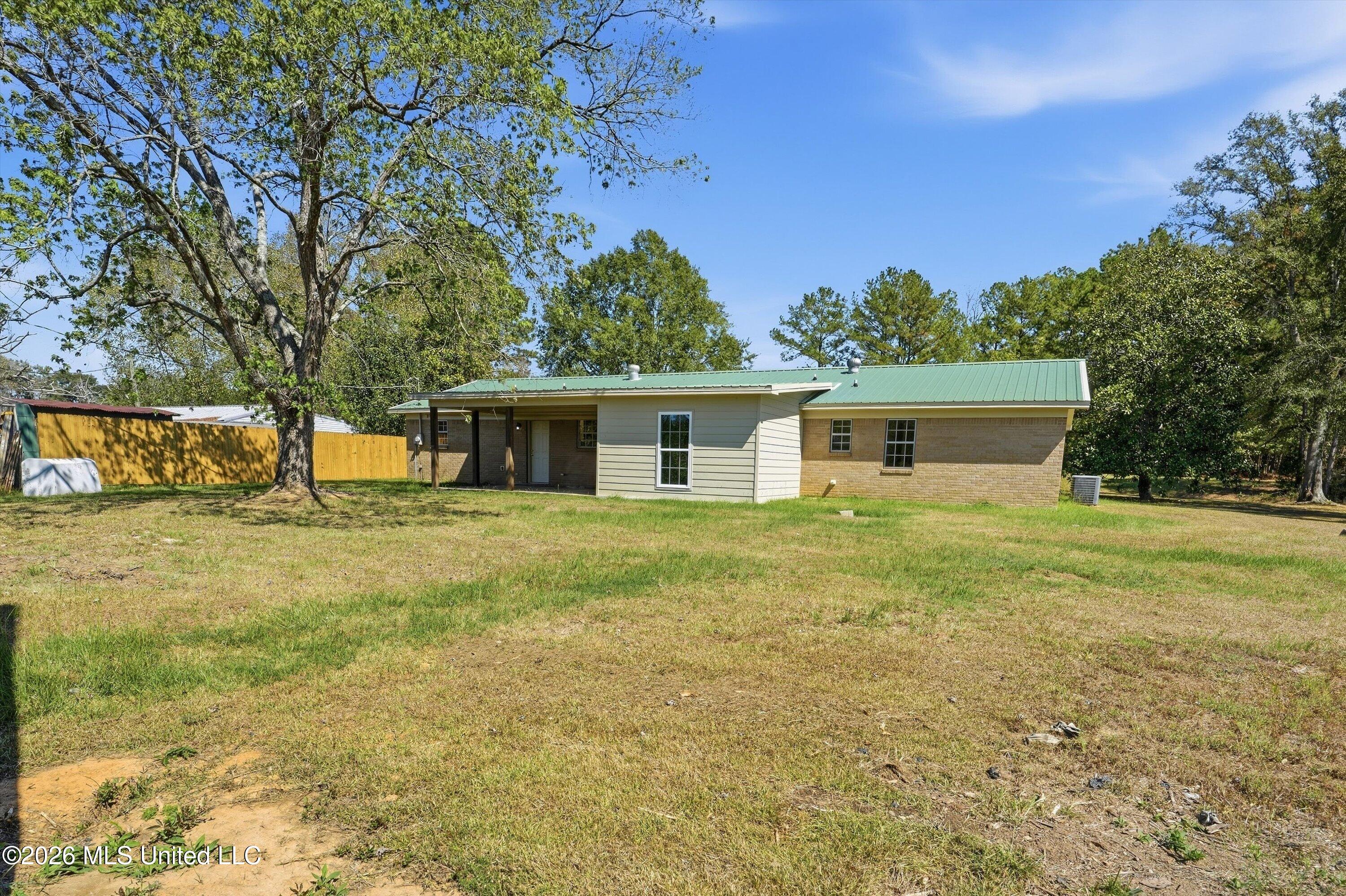 2395 Mowdy Road Property Photo 32