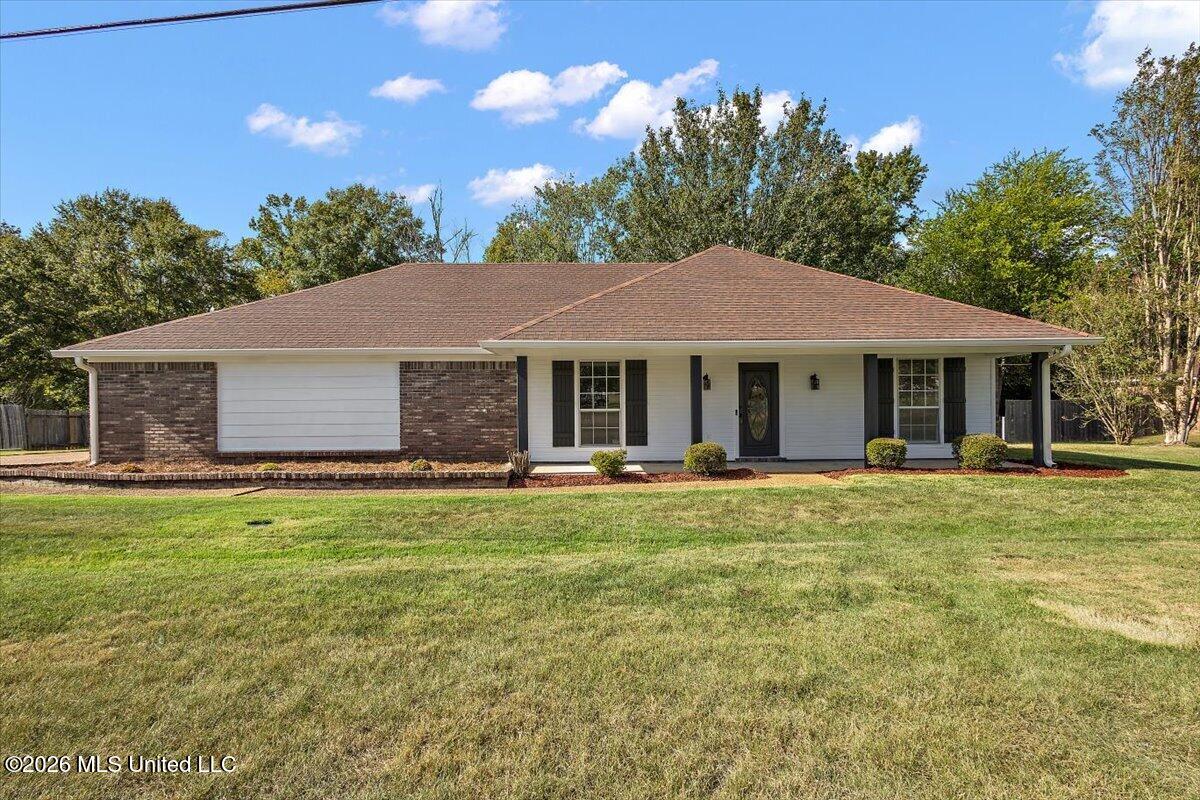 307 Siwell Meadows Drive Property Photo 1