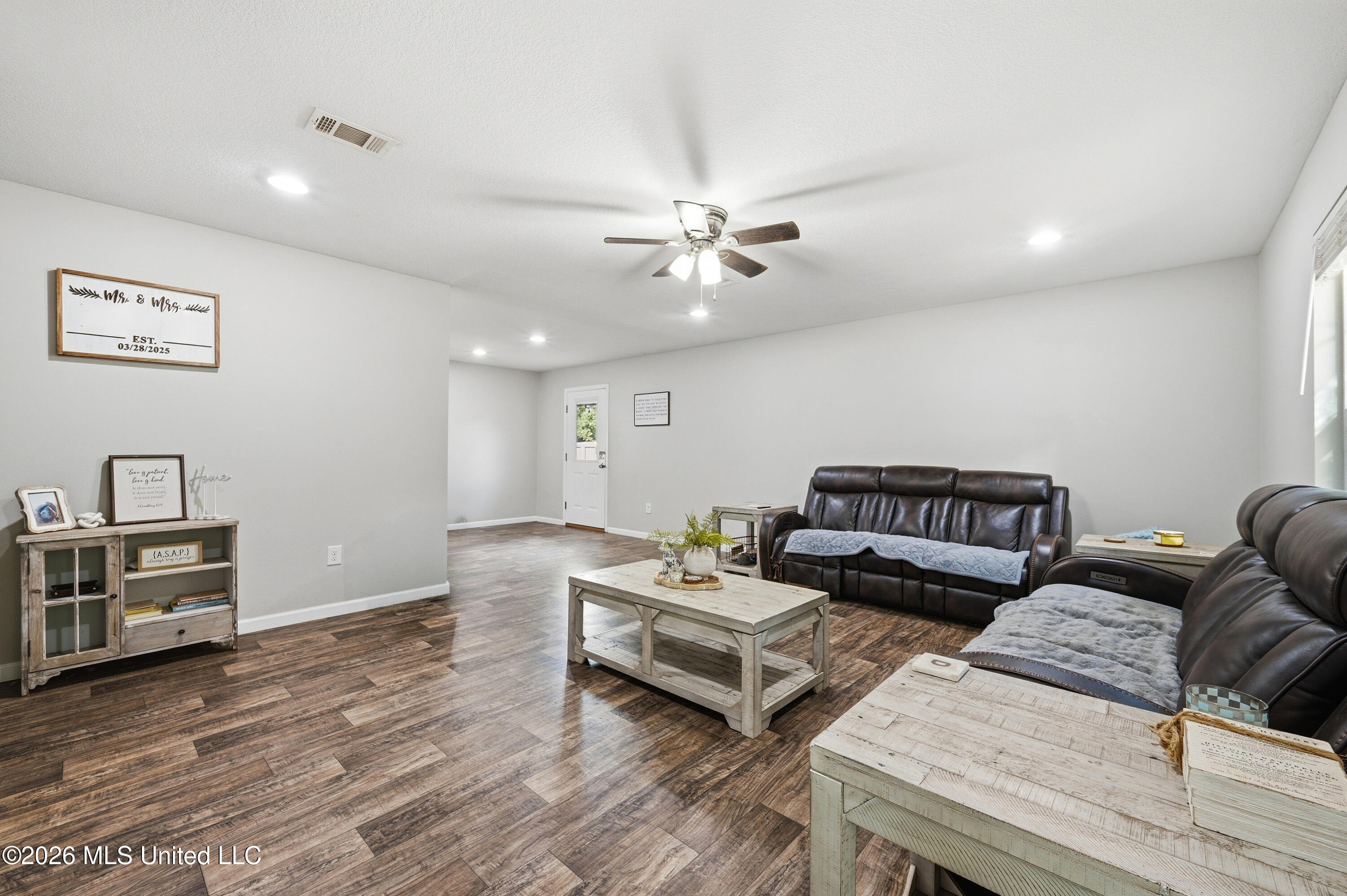 97 Meadow Drive Property Photo 6