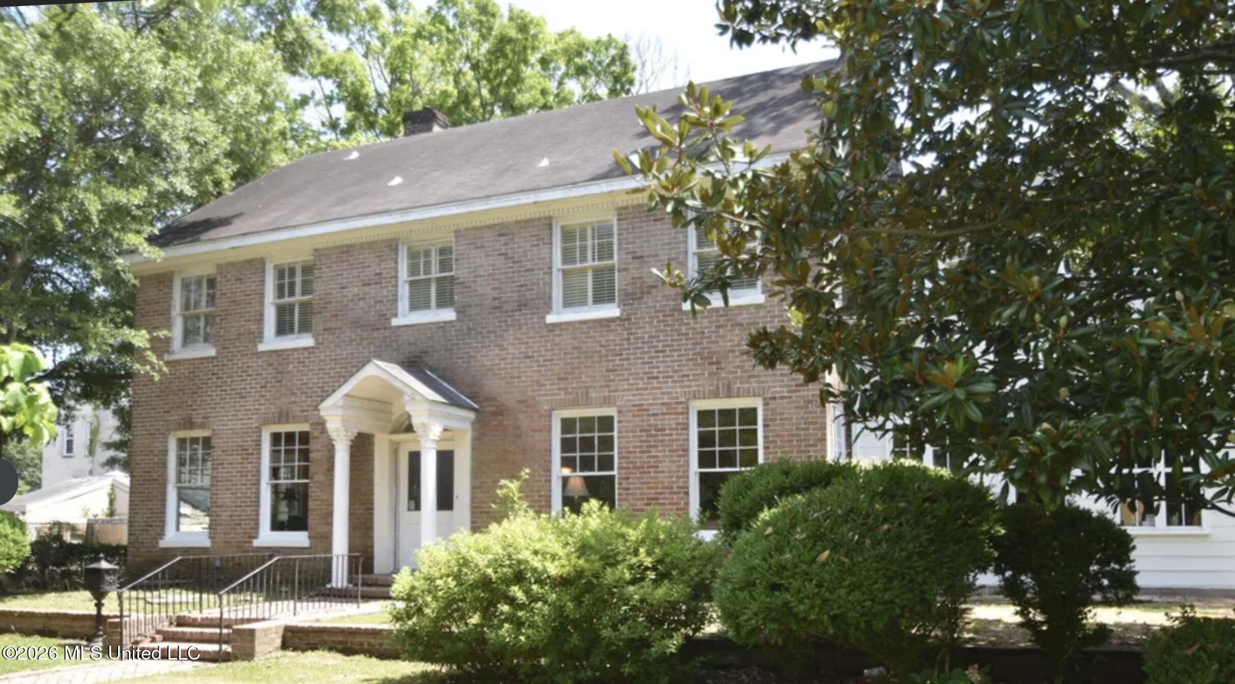 1211 River Road Property Photo 1