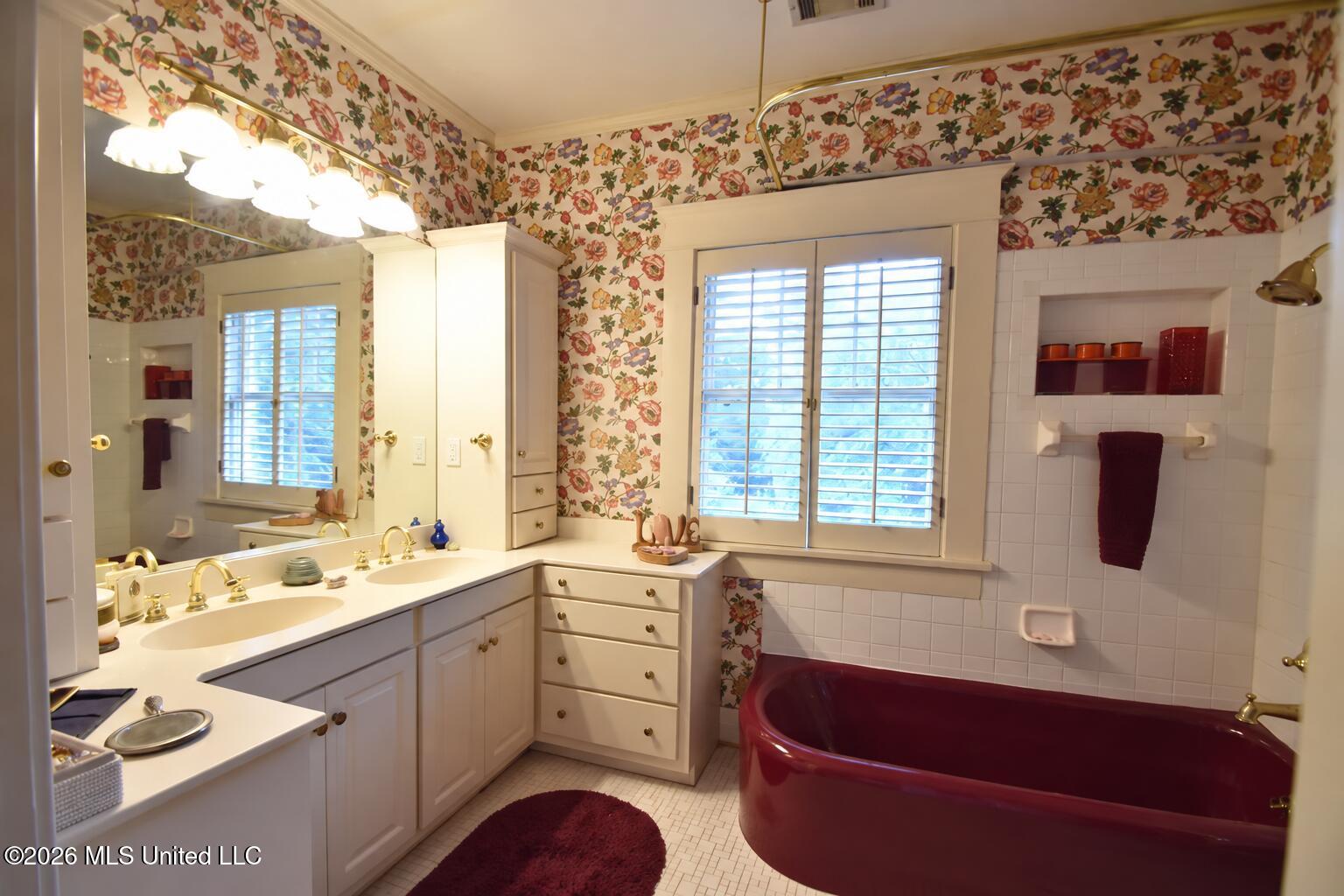 1211 River Road Property Photo 17
